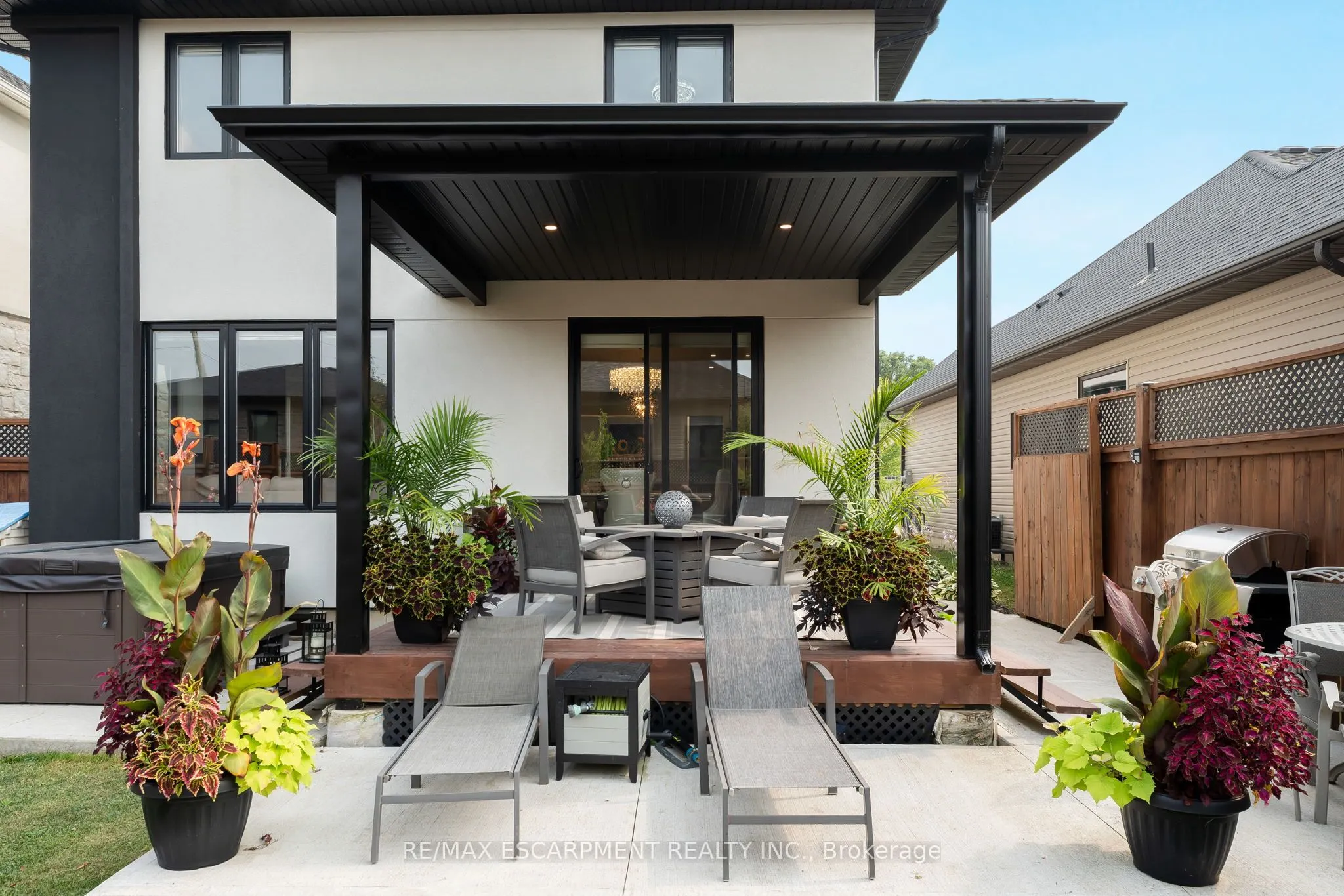 14 Willowbrook Drive