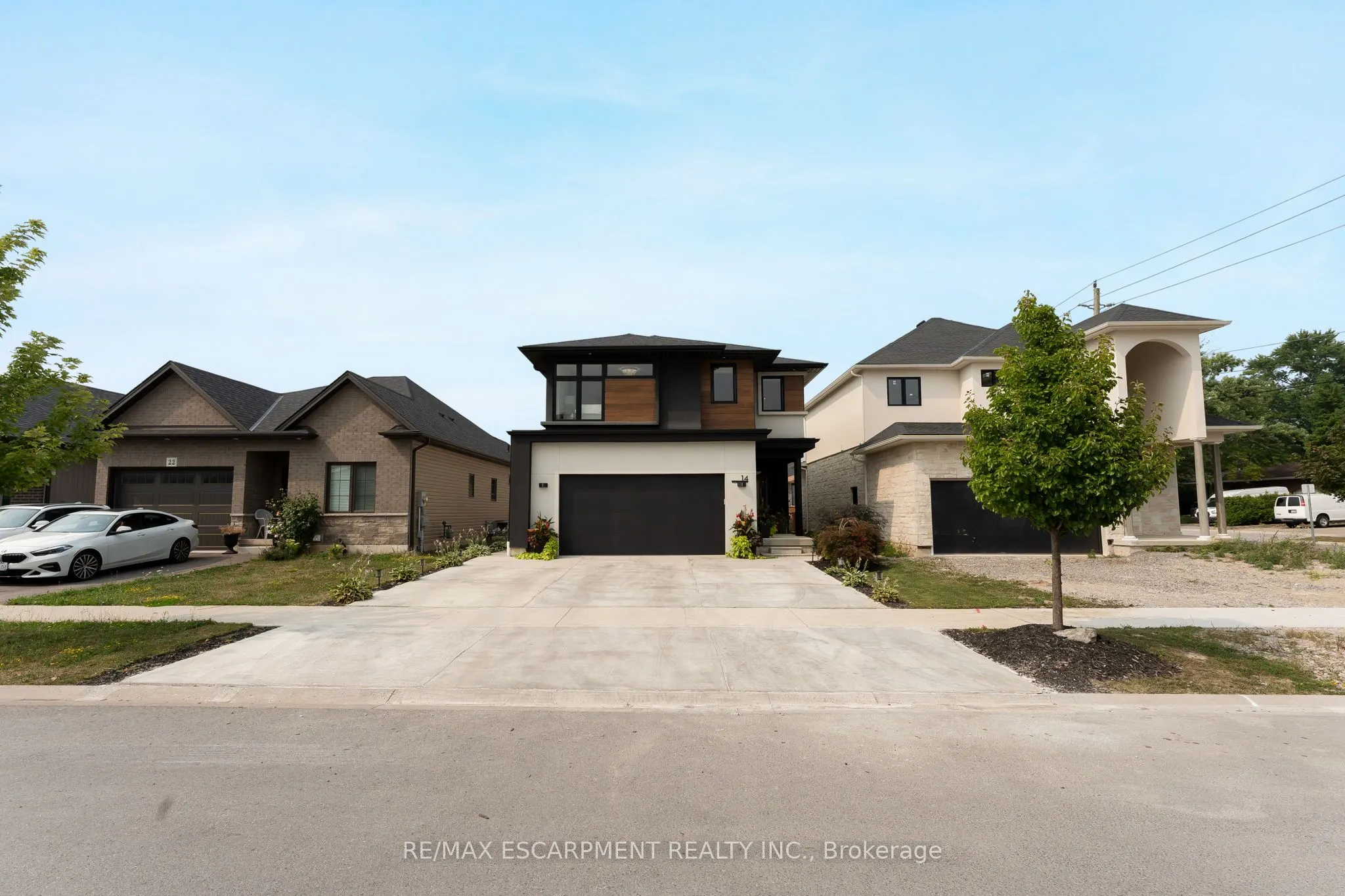 14 Willowbrook Drive