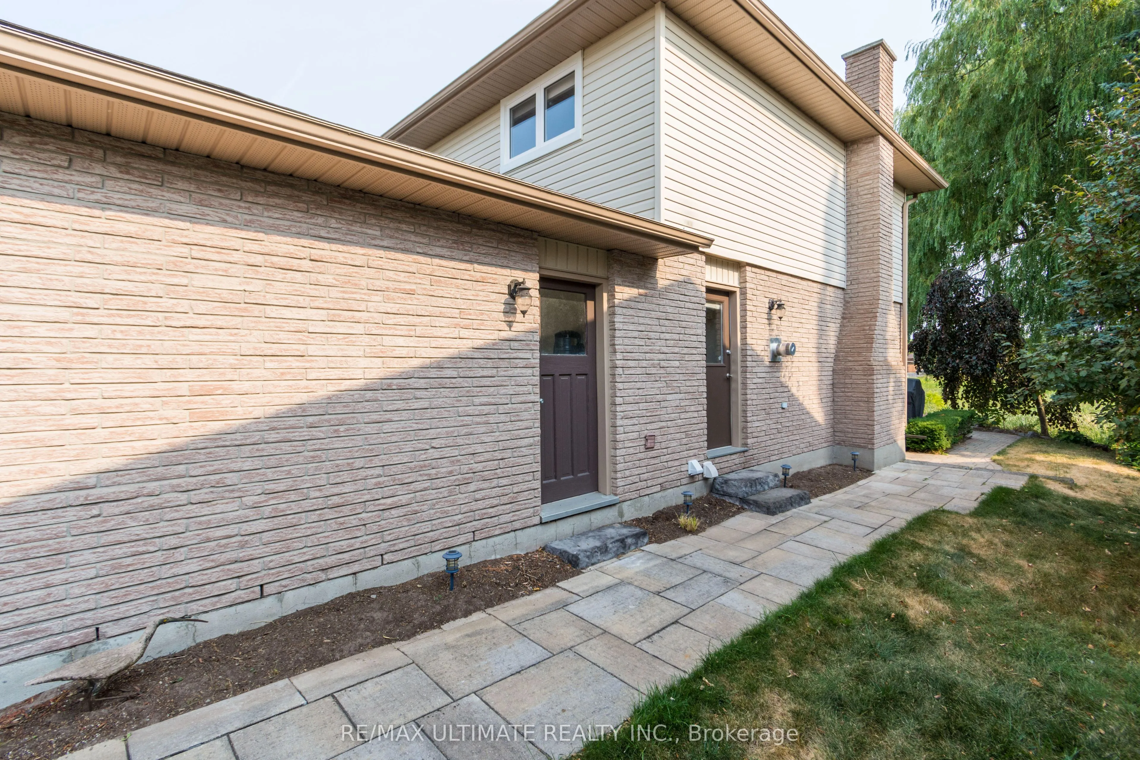 34 Briarwood Cres Crescent