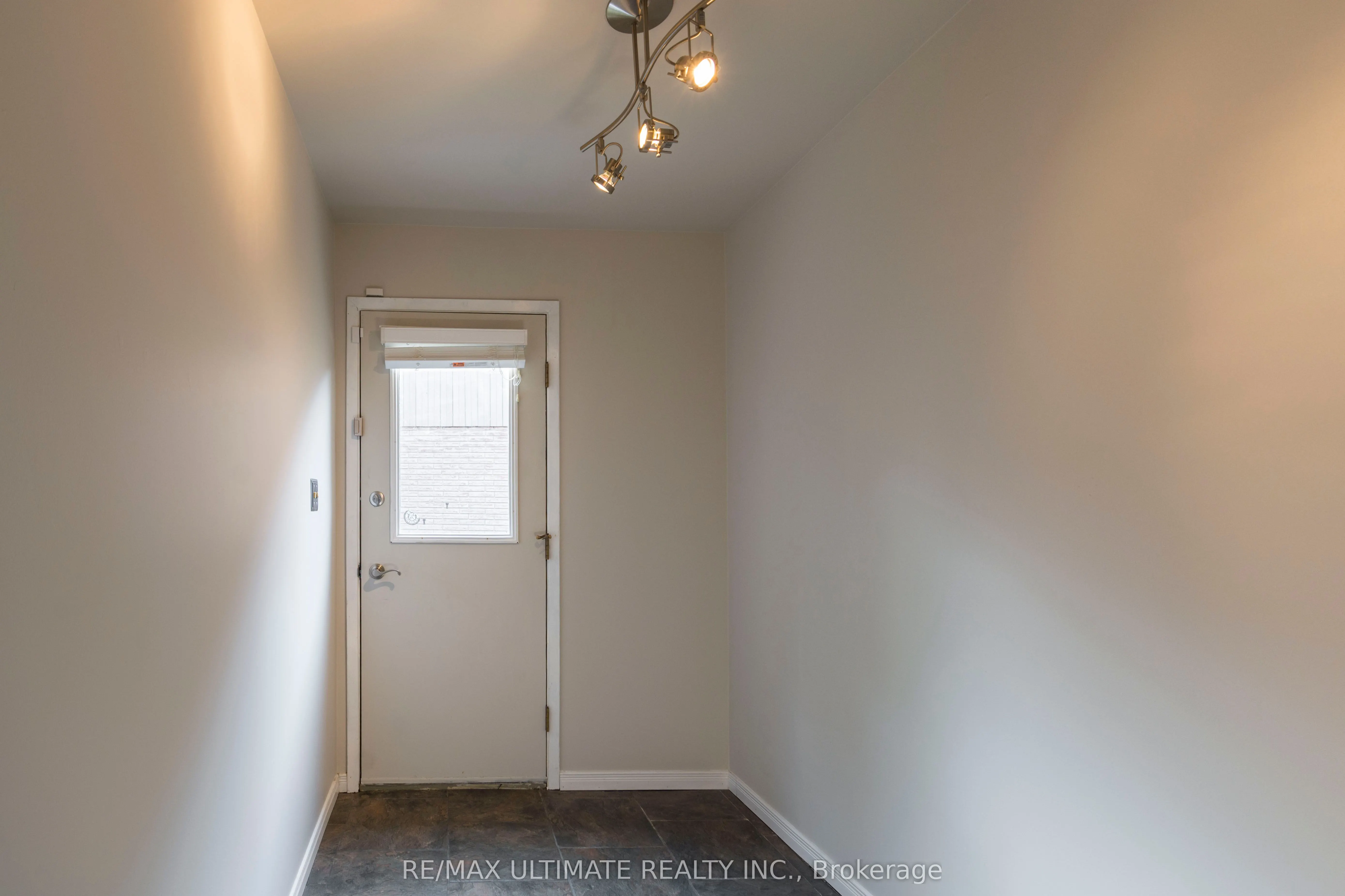 34 Briarwood Cres Crescent