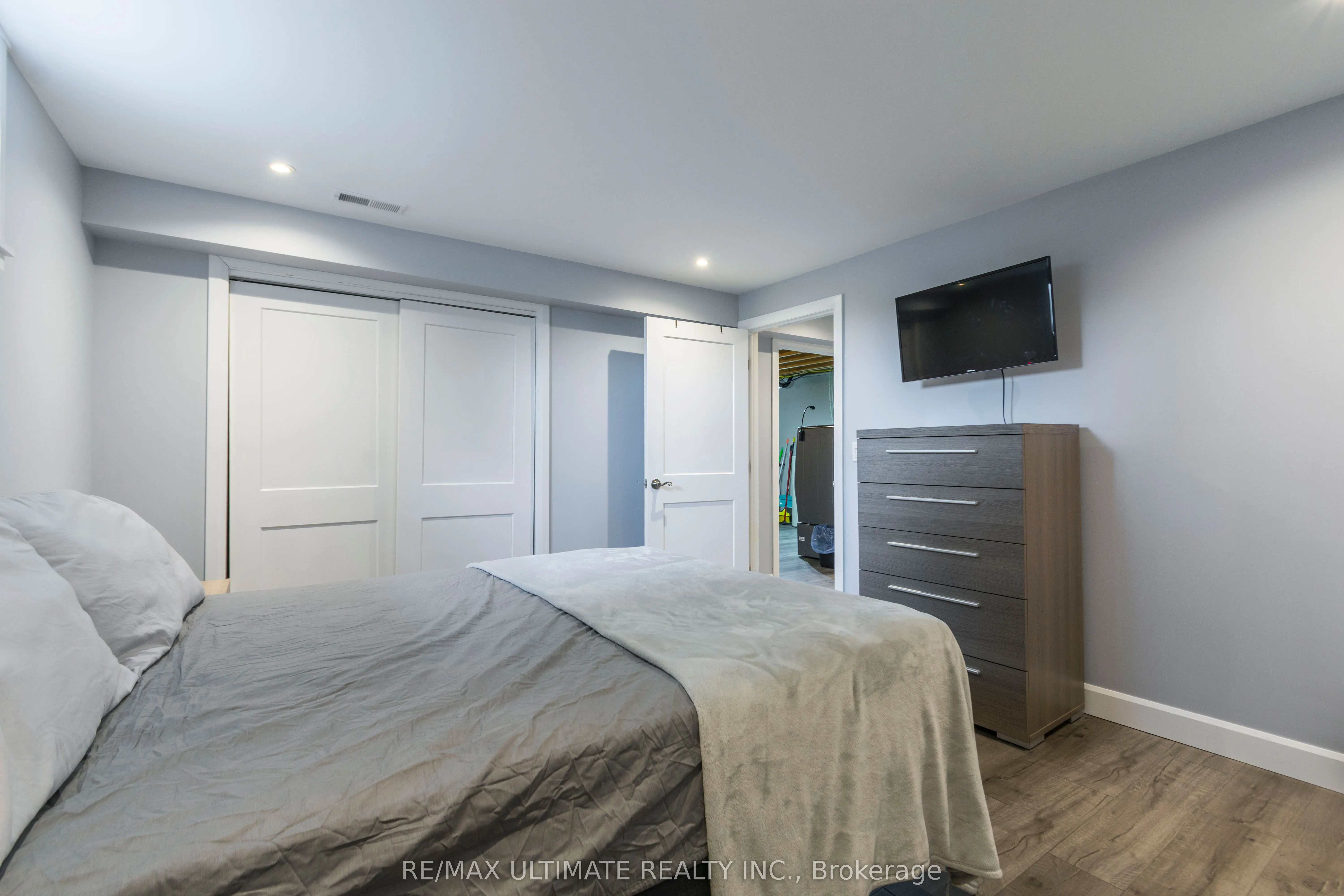 34 Briarwood Cres Crescent