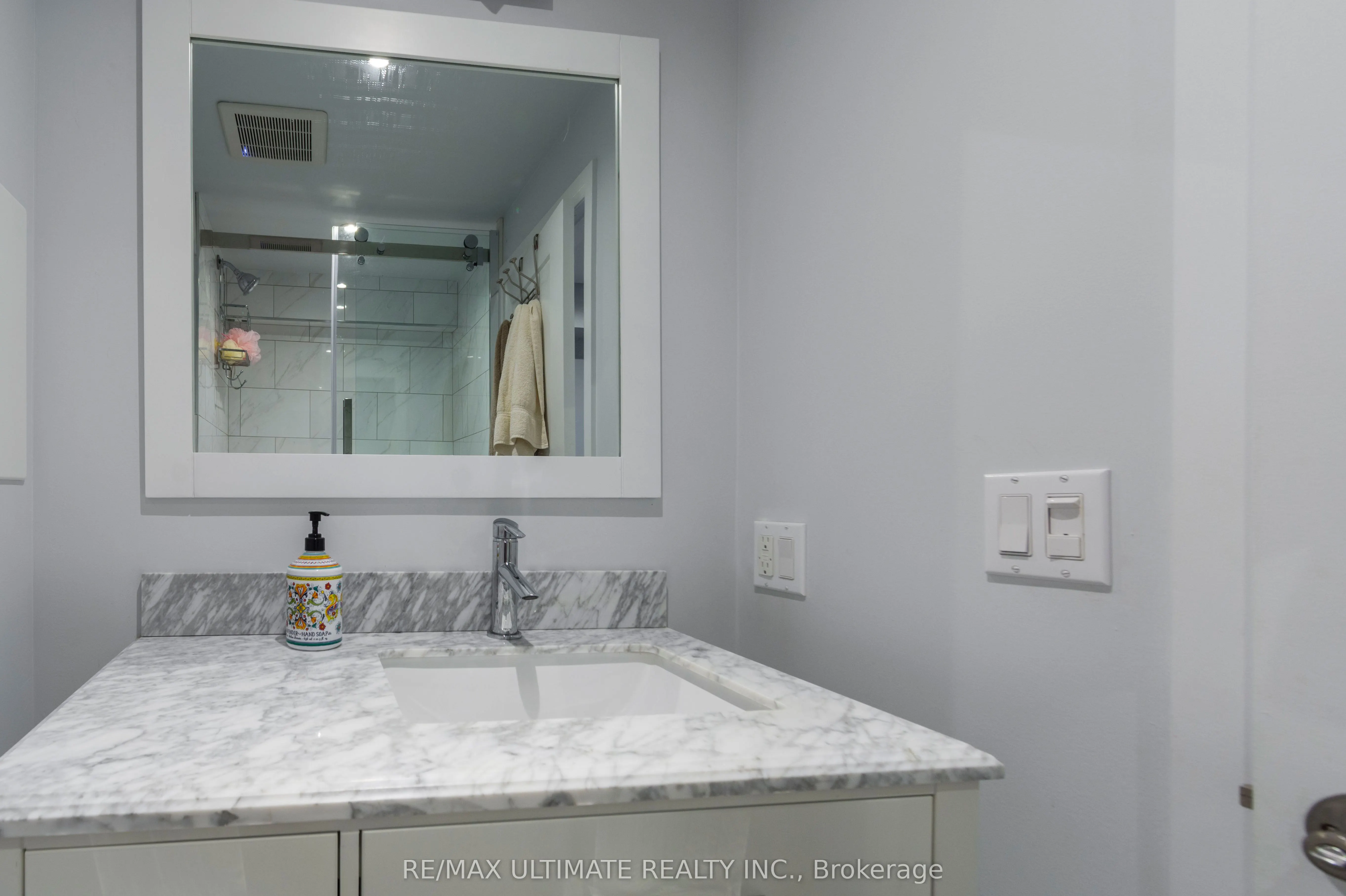 34 Briarwood Cres Crescent