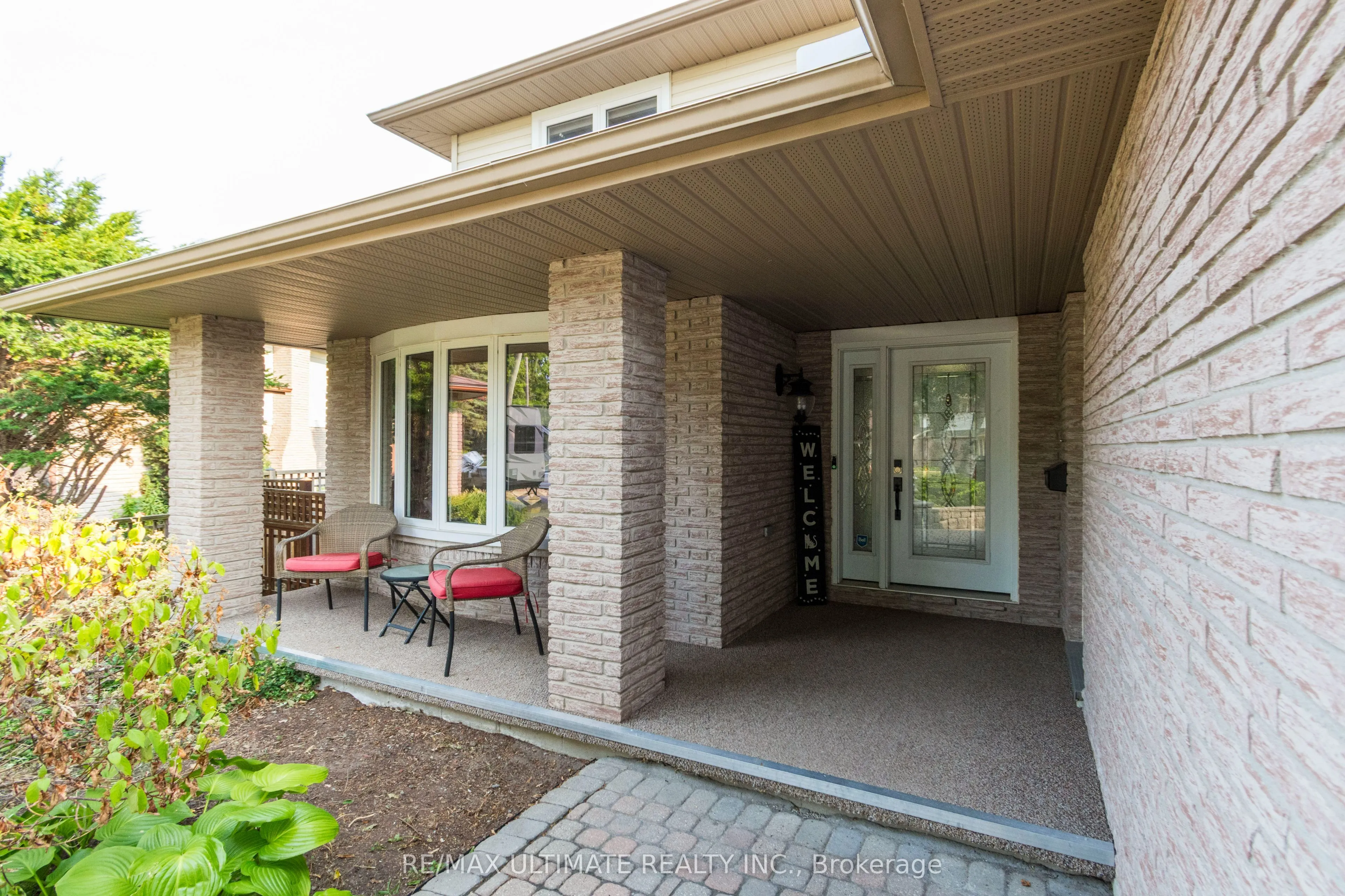 34 Briarwood Cres Crescent