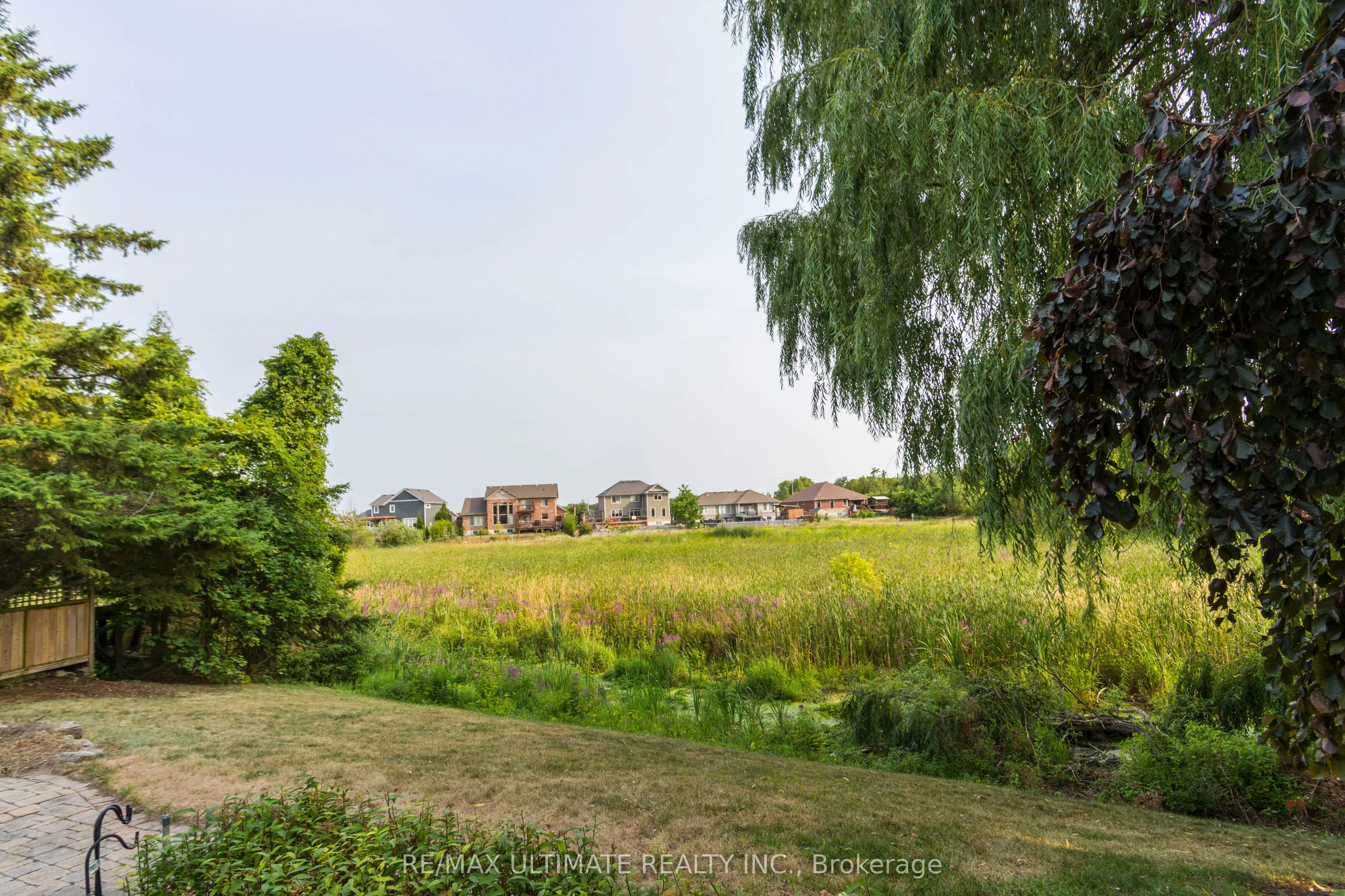 34 Briarwood Cres Crescent