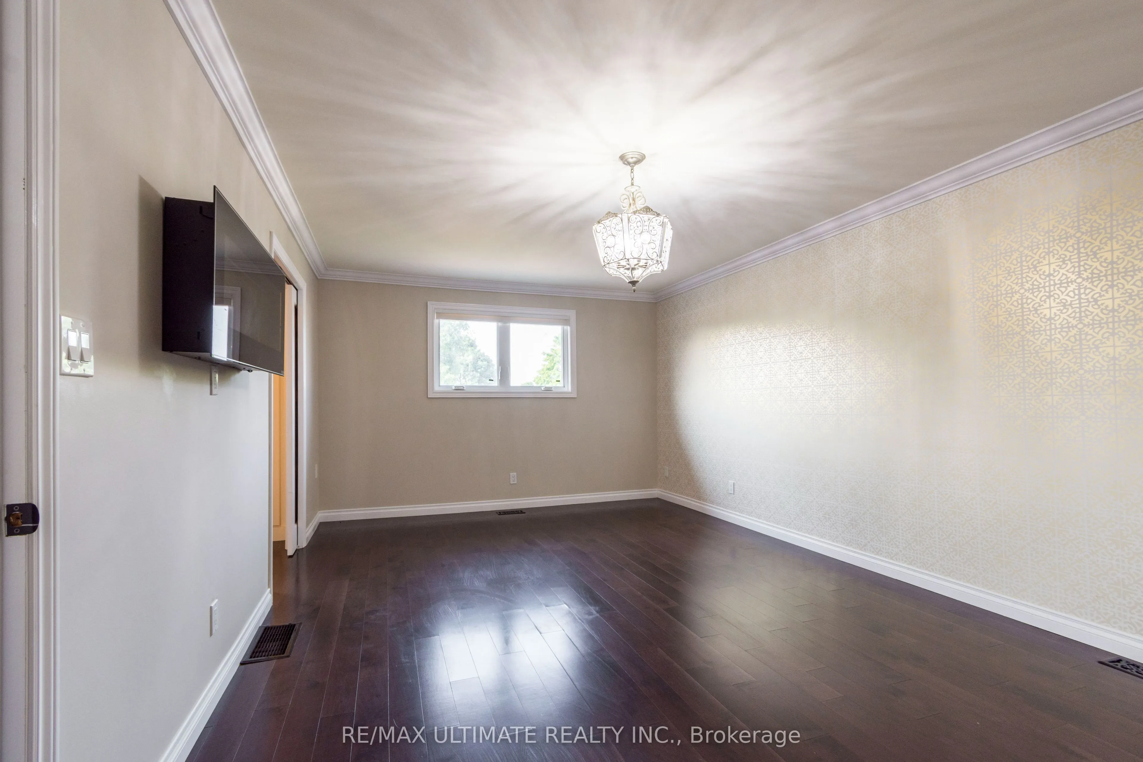 34 Briarwood Cres Crescent