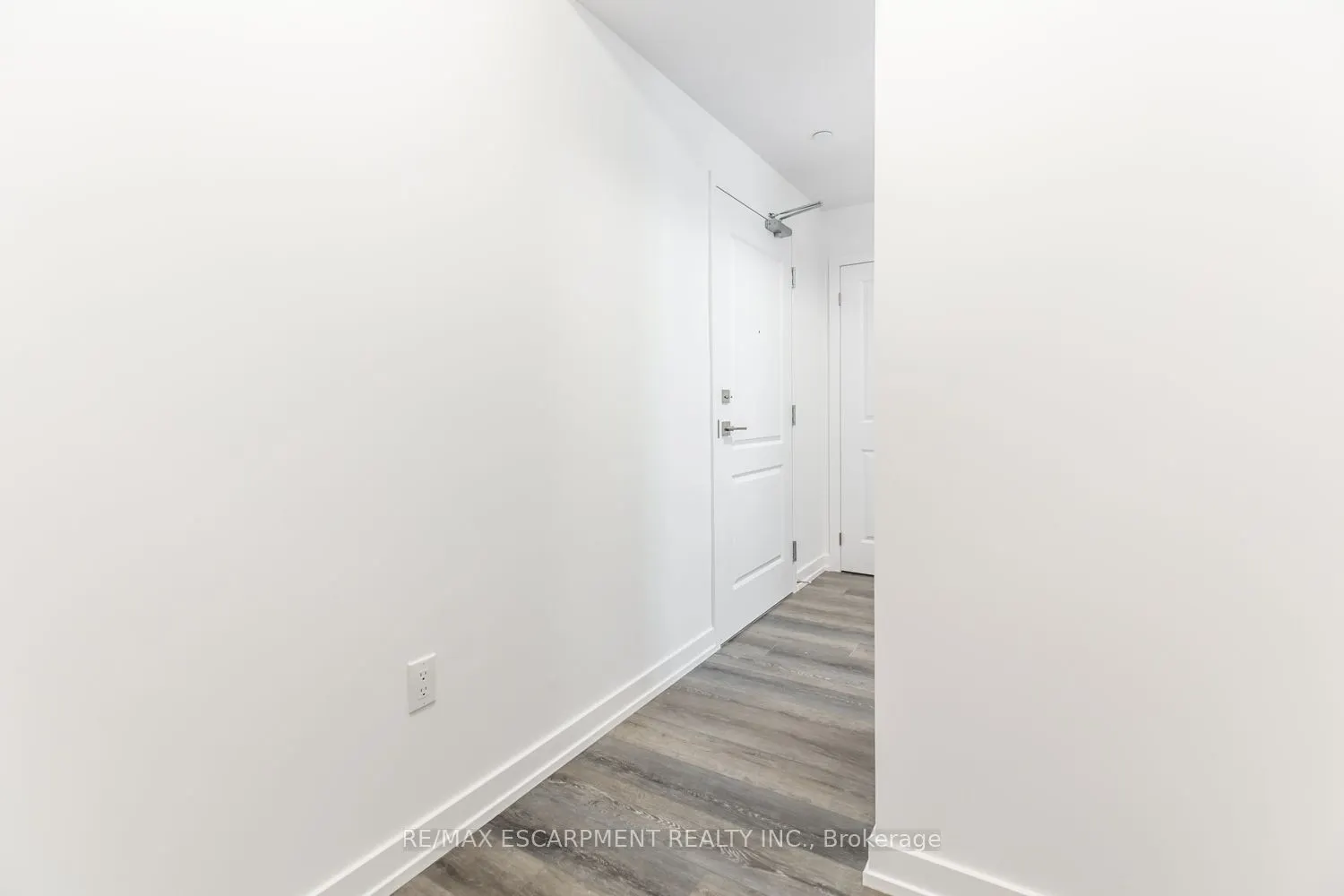 5055 Greenlane Road, #103