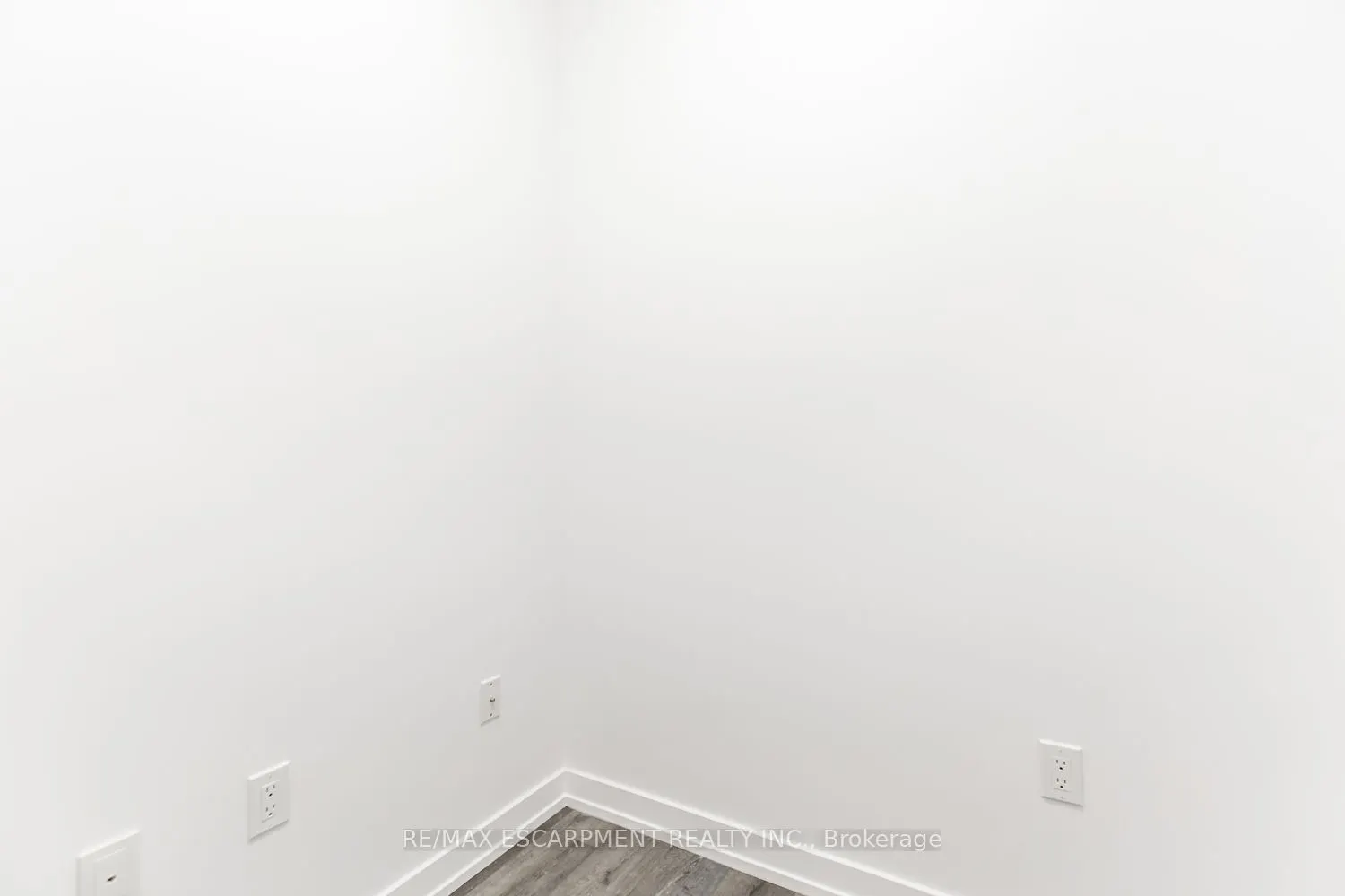 5055 Greenlane Road, #103