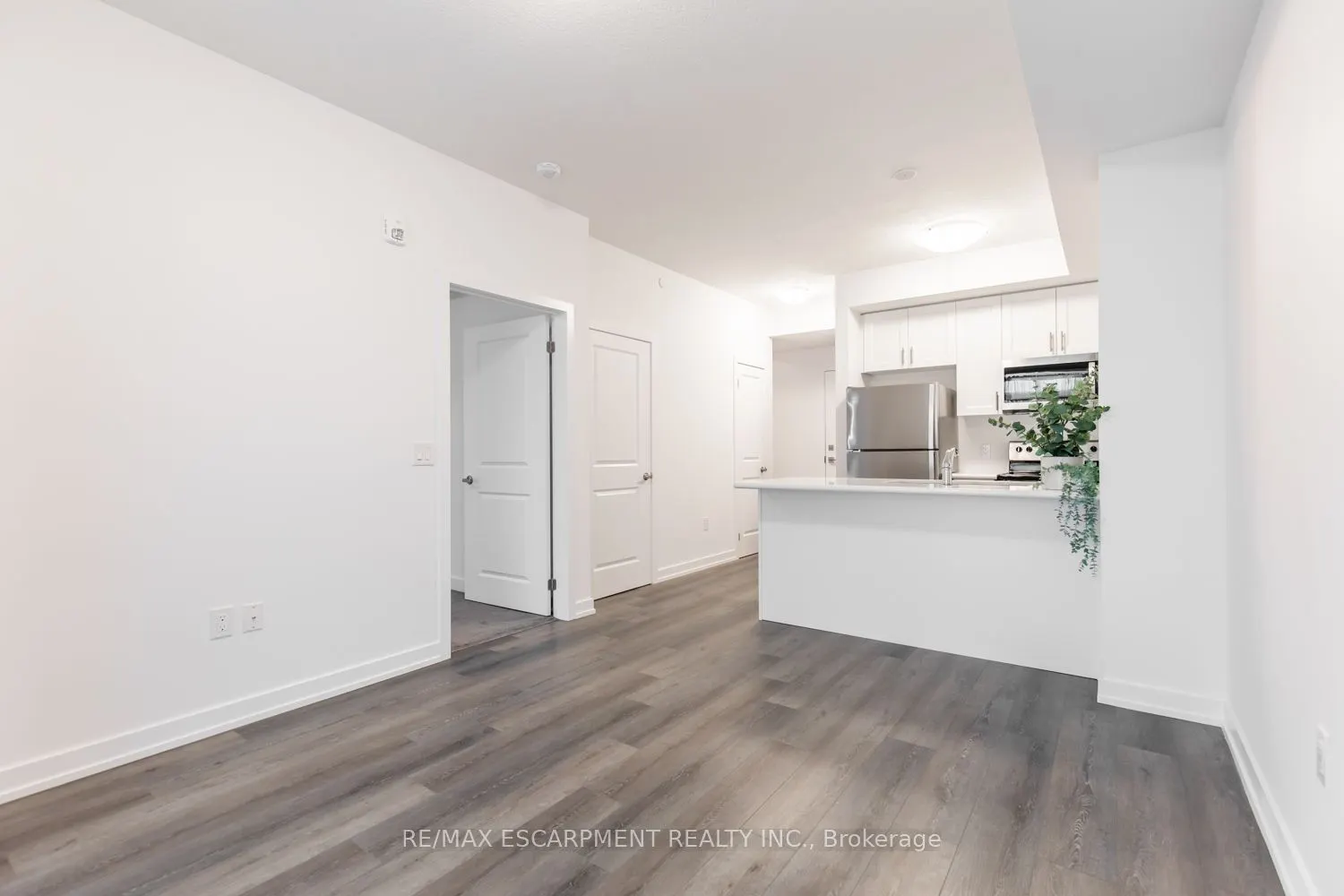 5055 Greenlane Road, #103