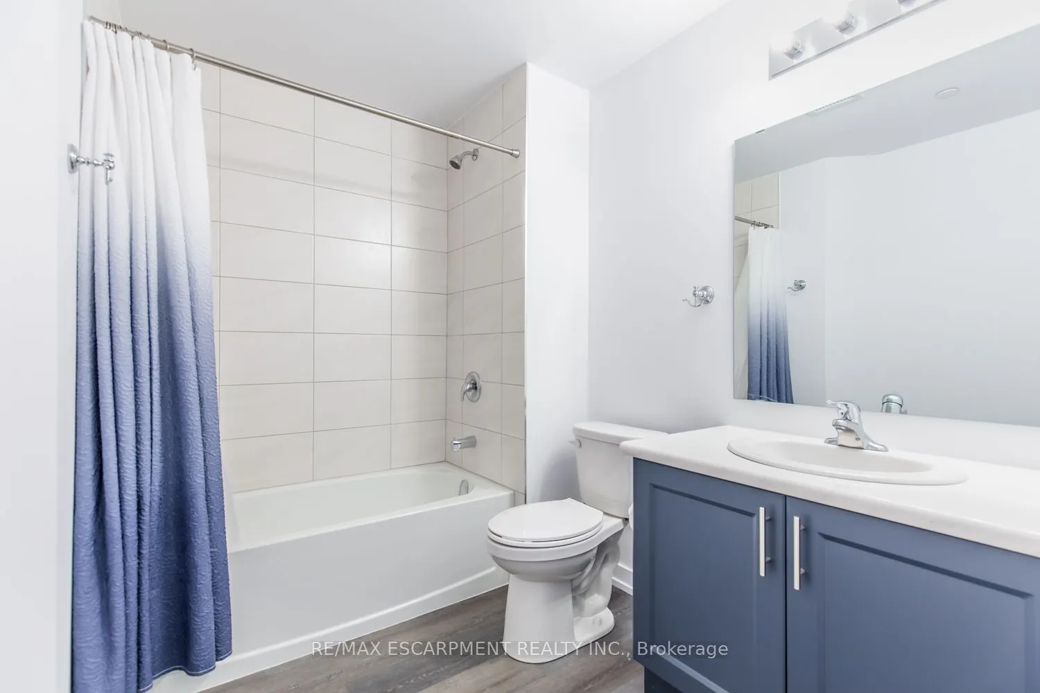 5055 Greenlane Road, #103