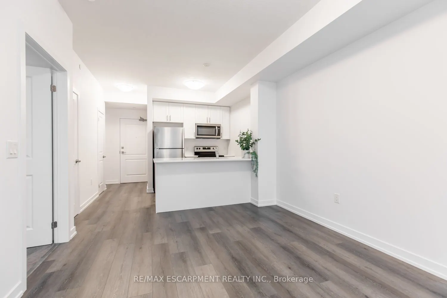 5055 Greenlane Road, #103