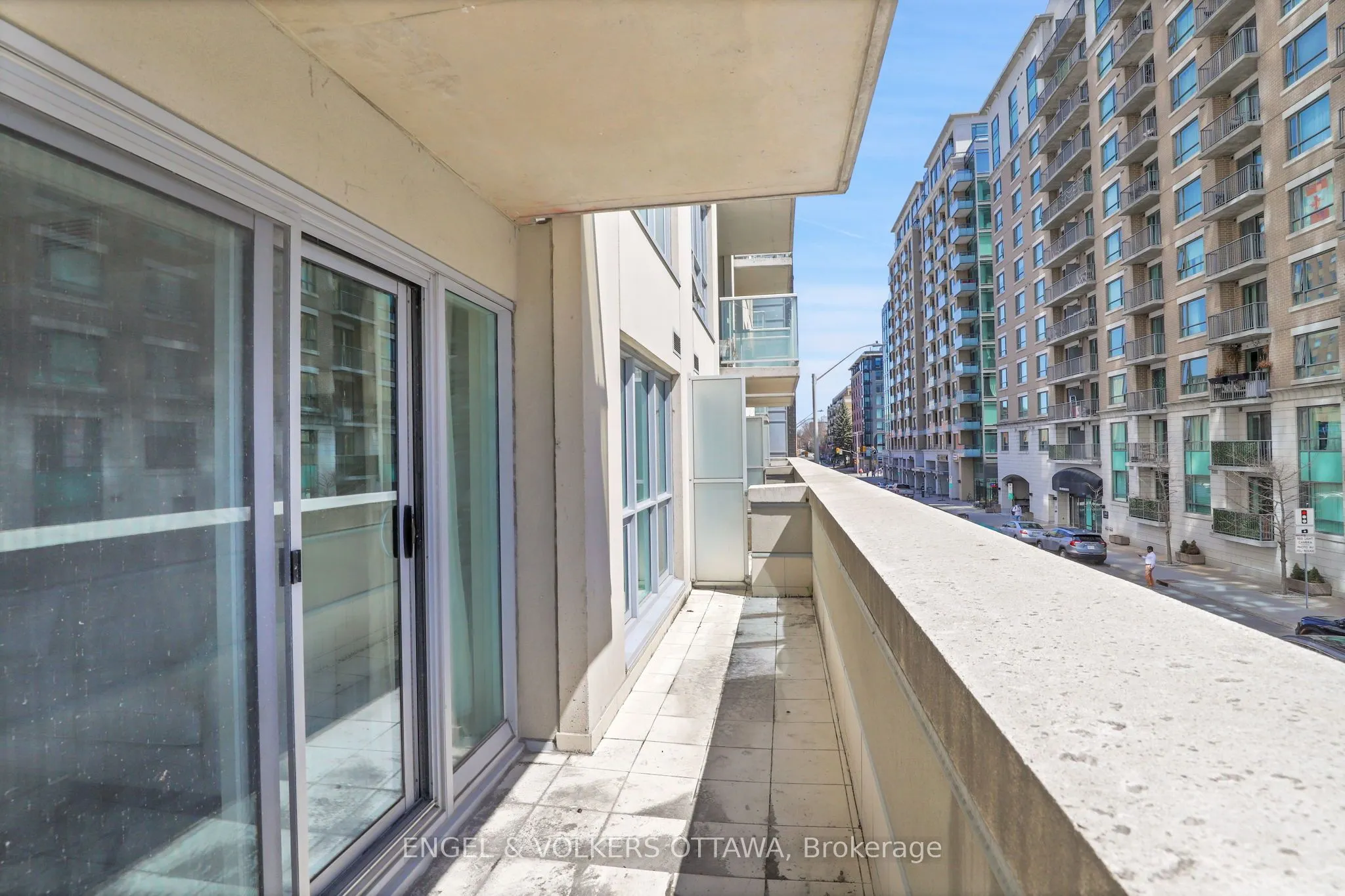 195 Besserer Street, #202