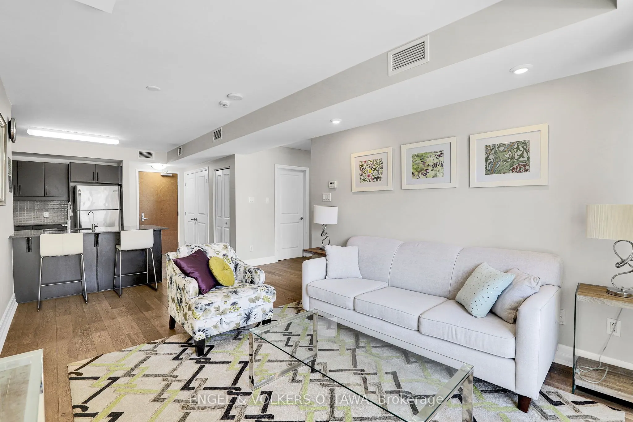 195 Besserer Street, #202