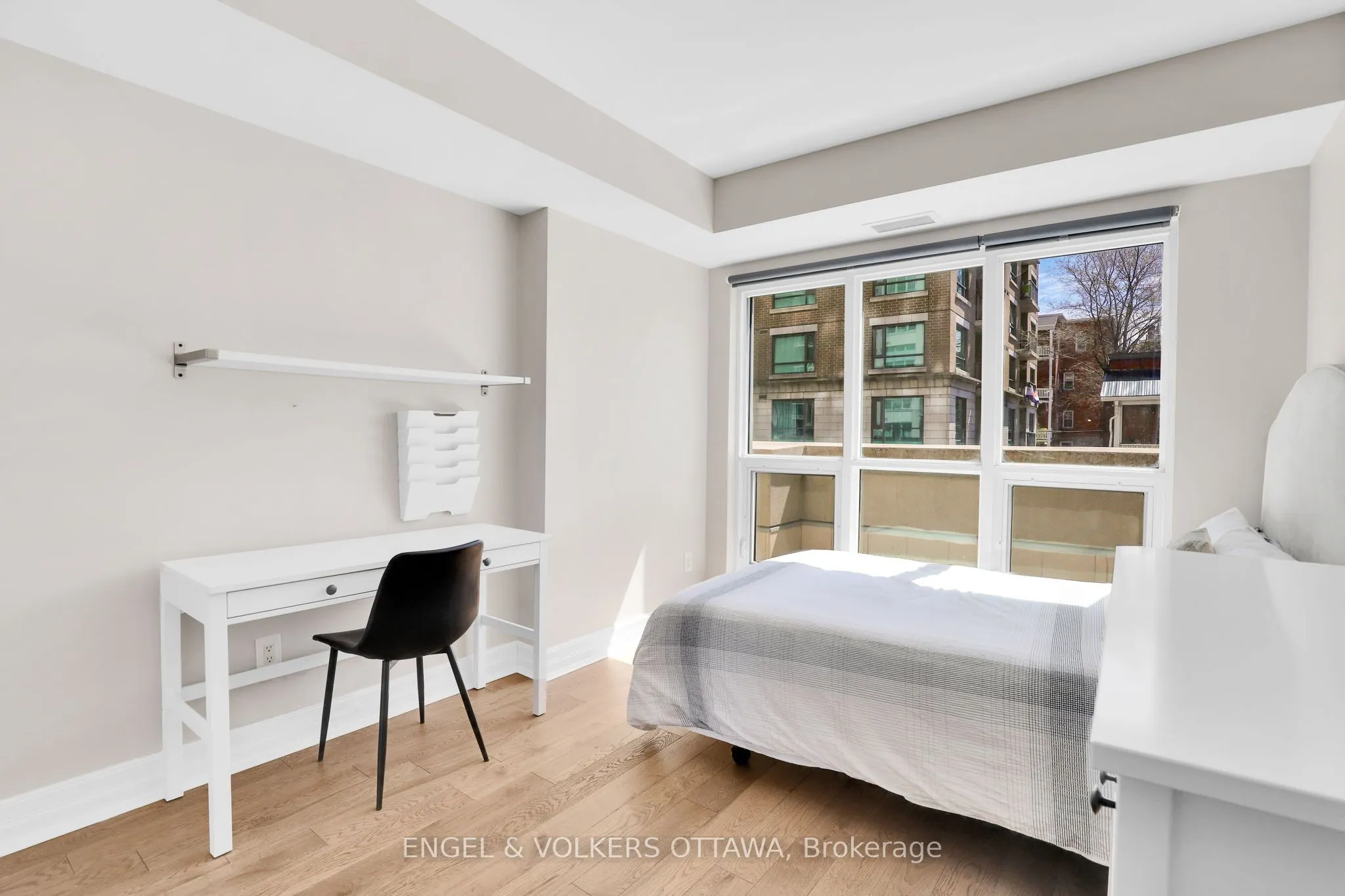 195 Besserer Street, #202