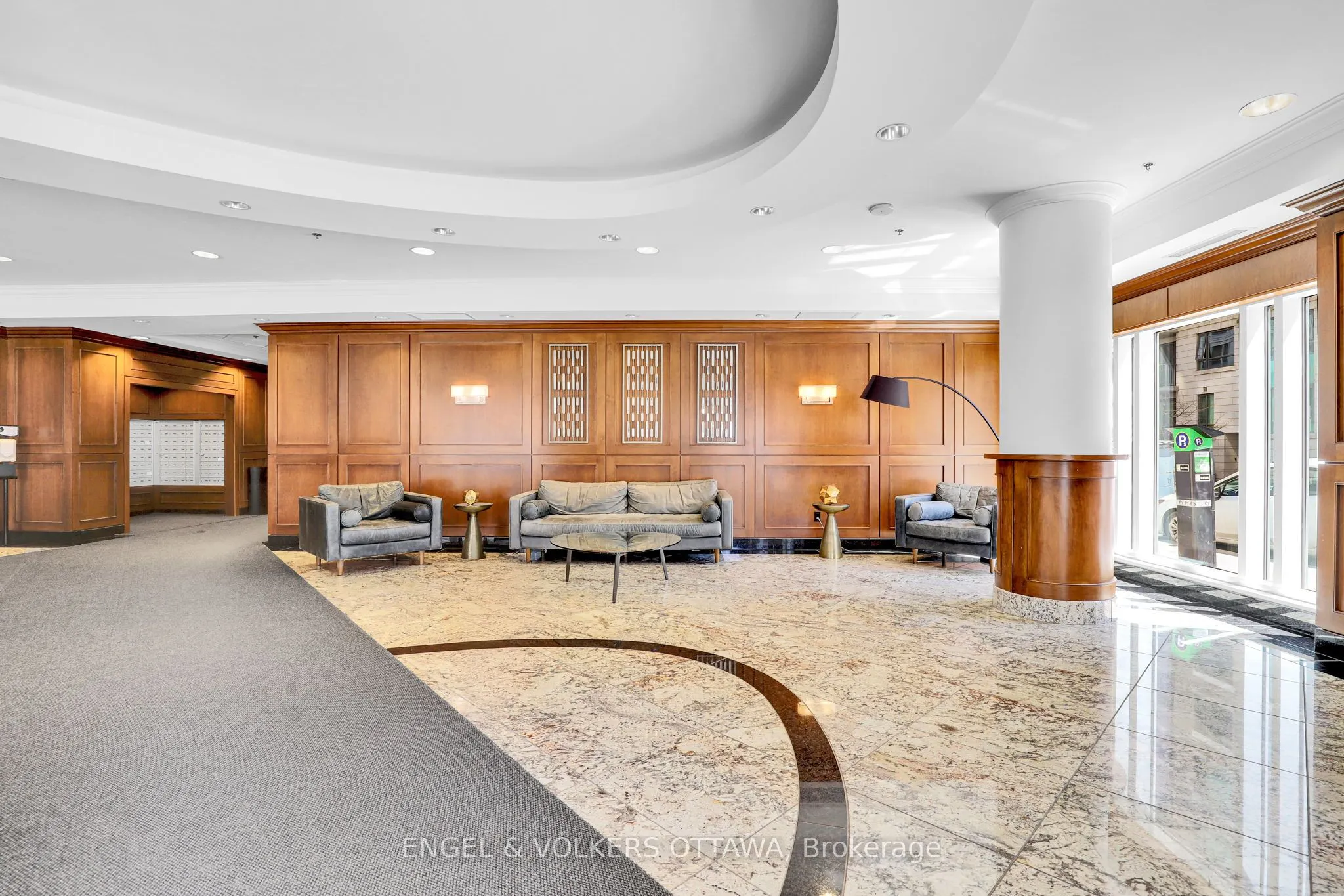 195 Besserer Street, #202