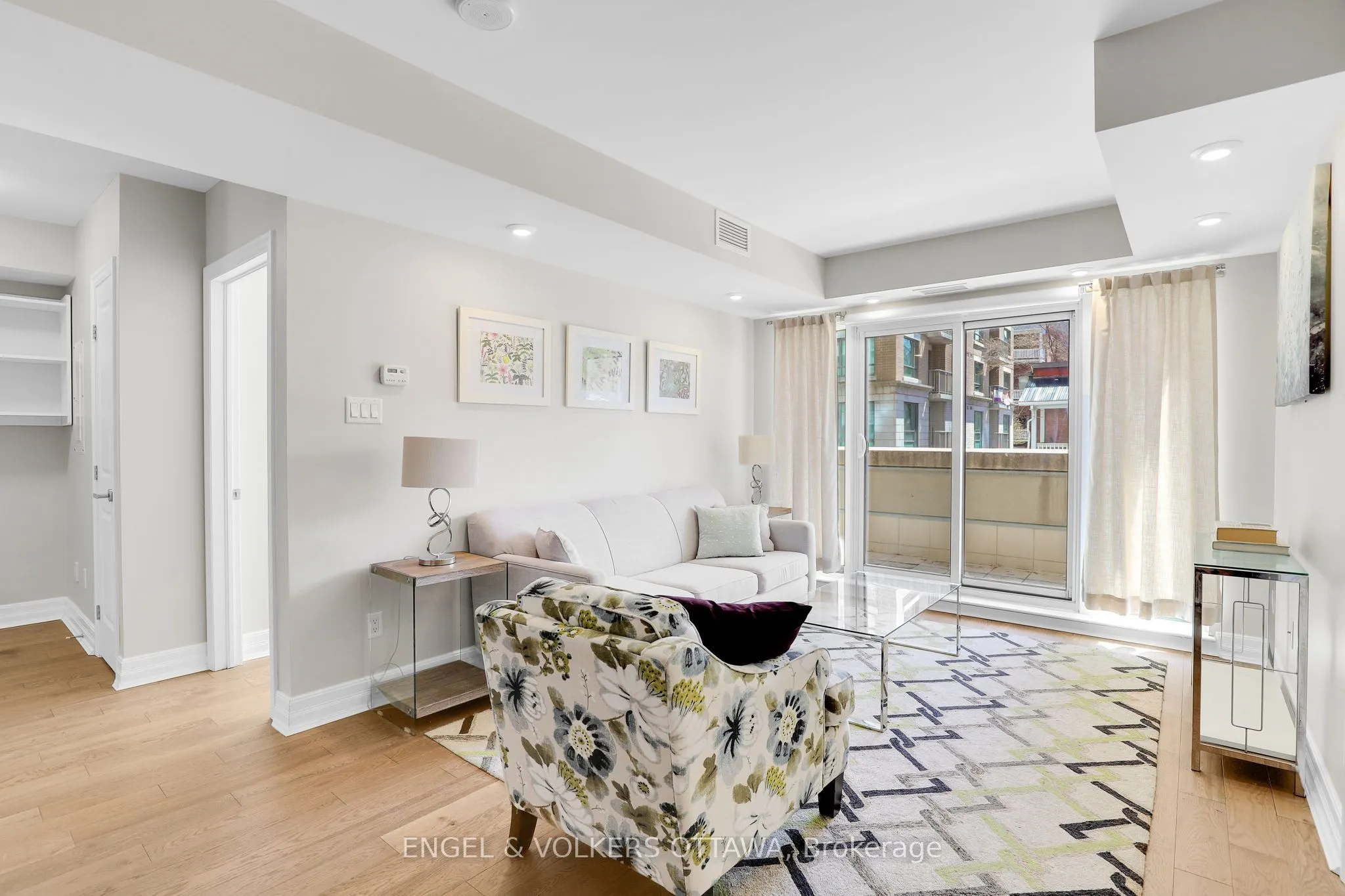 195 Besserer Street, #202