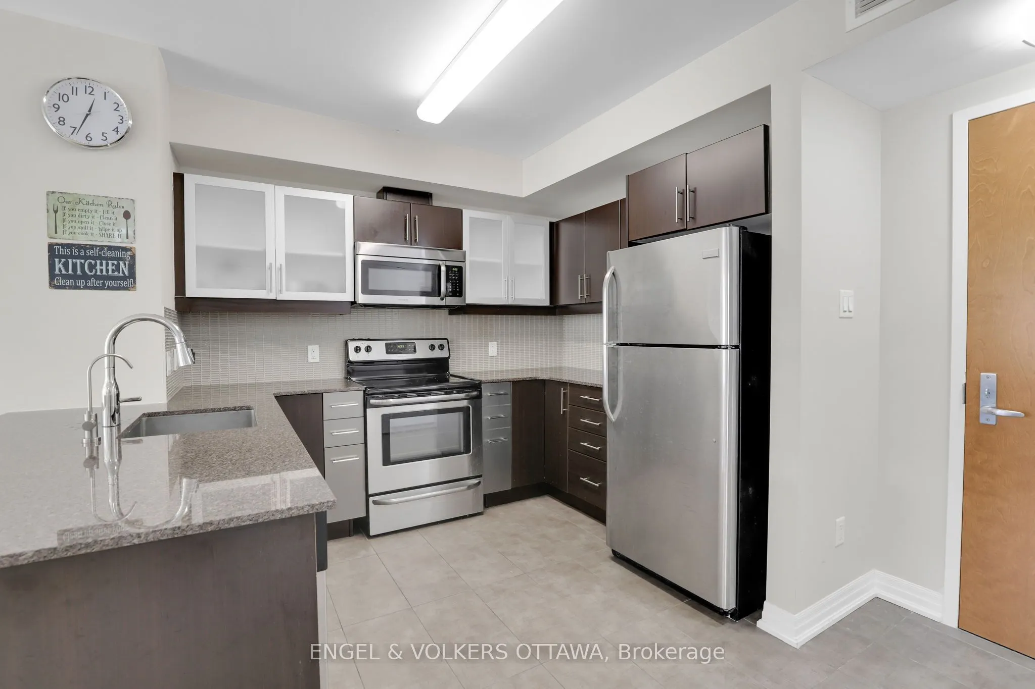 195 Besserer Street, #202