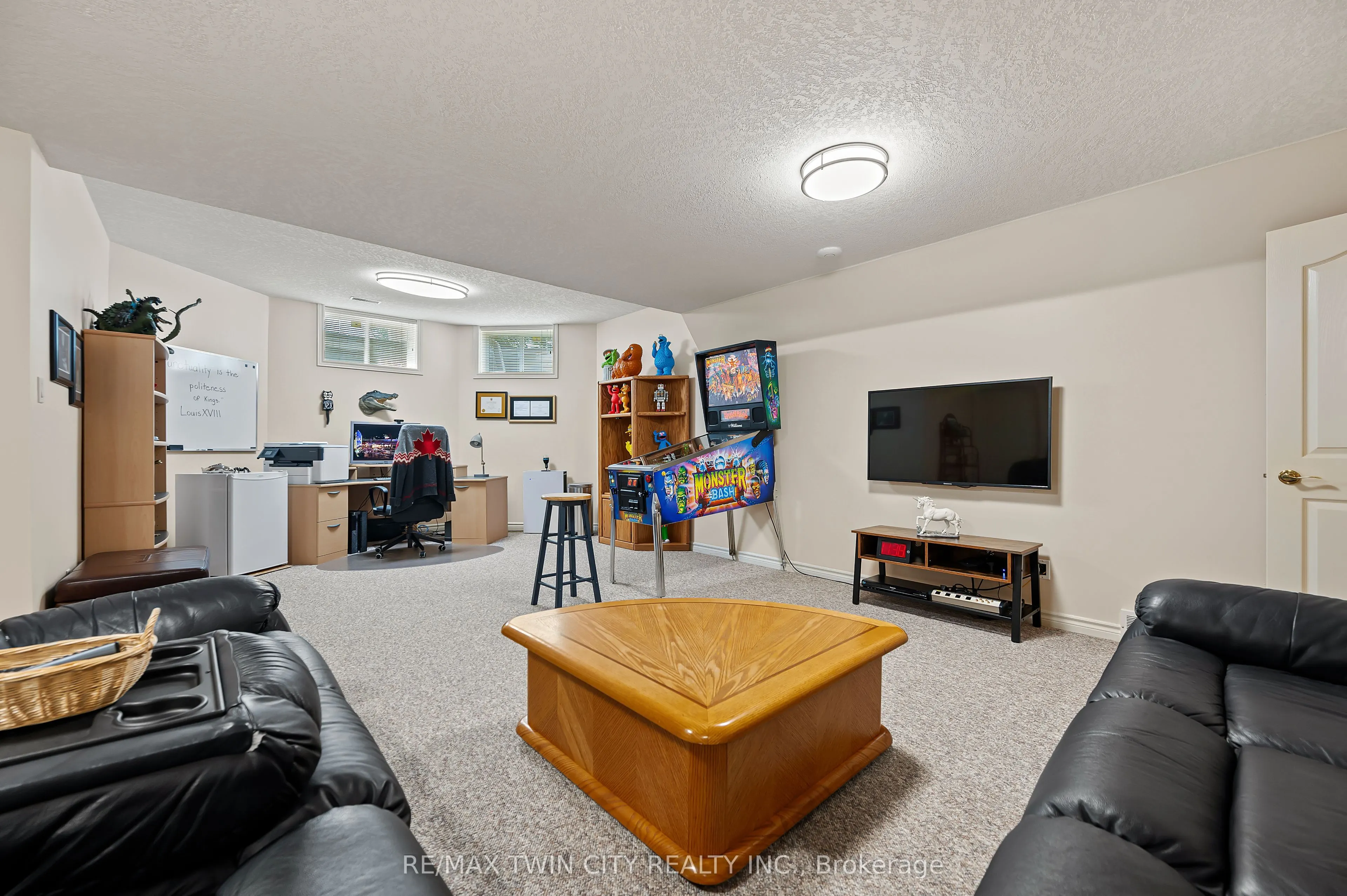 375 River Oak Place