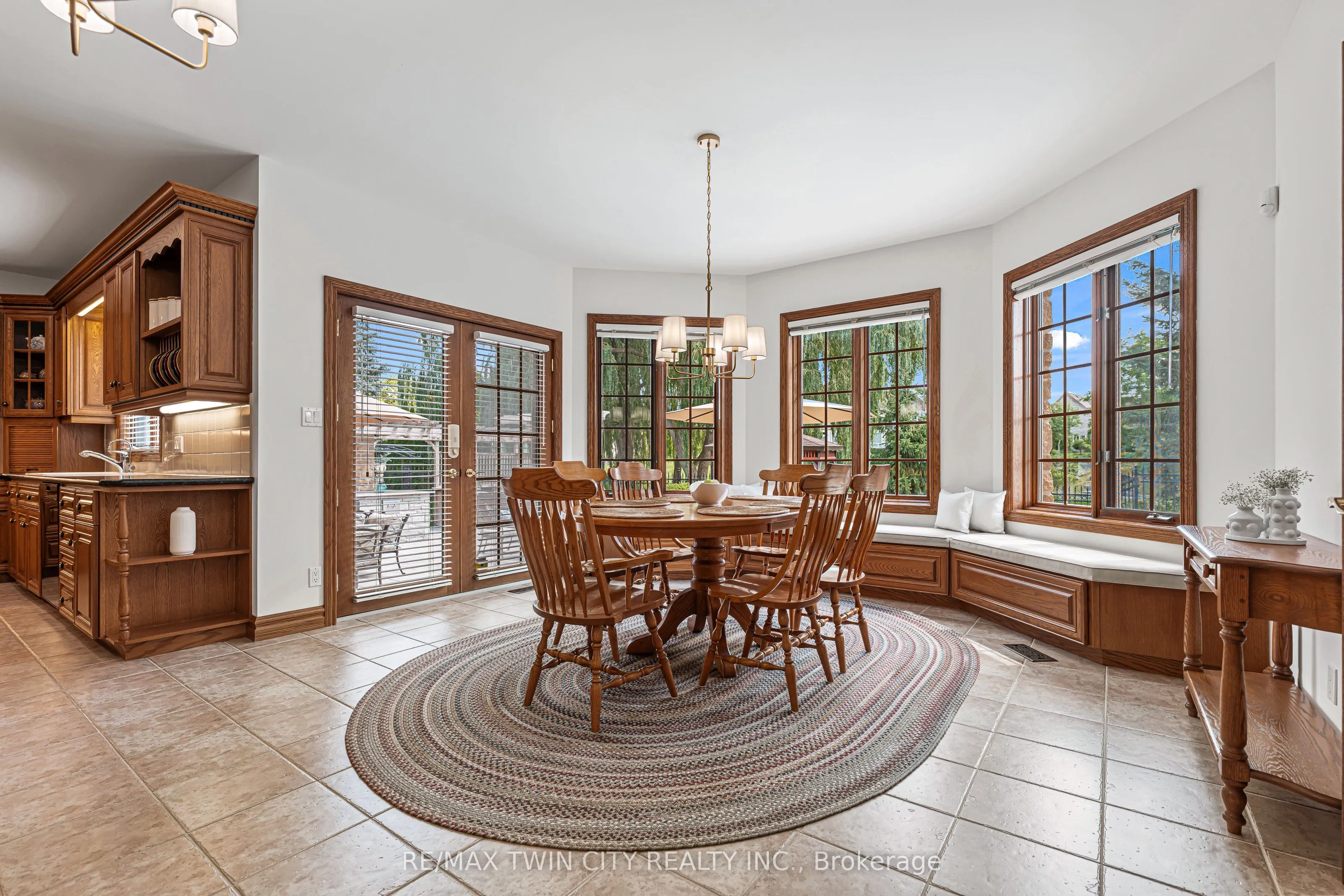 375 River Oak Place