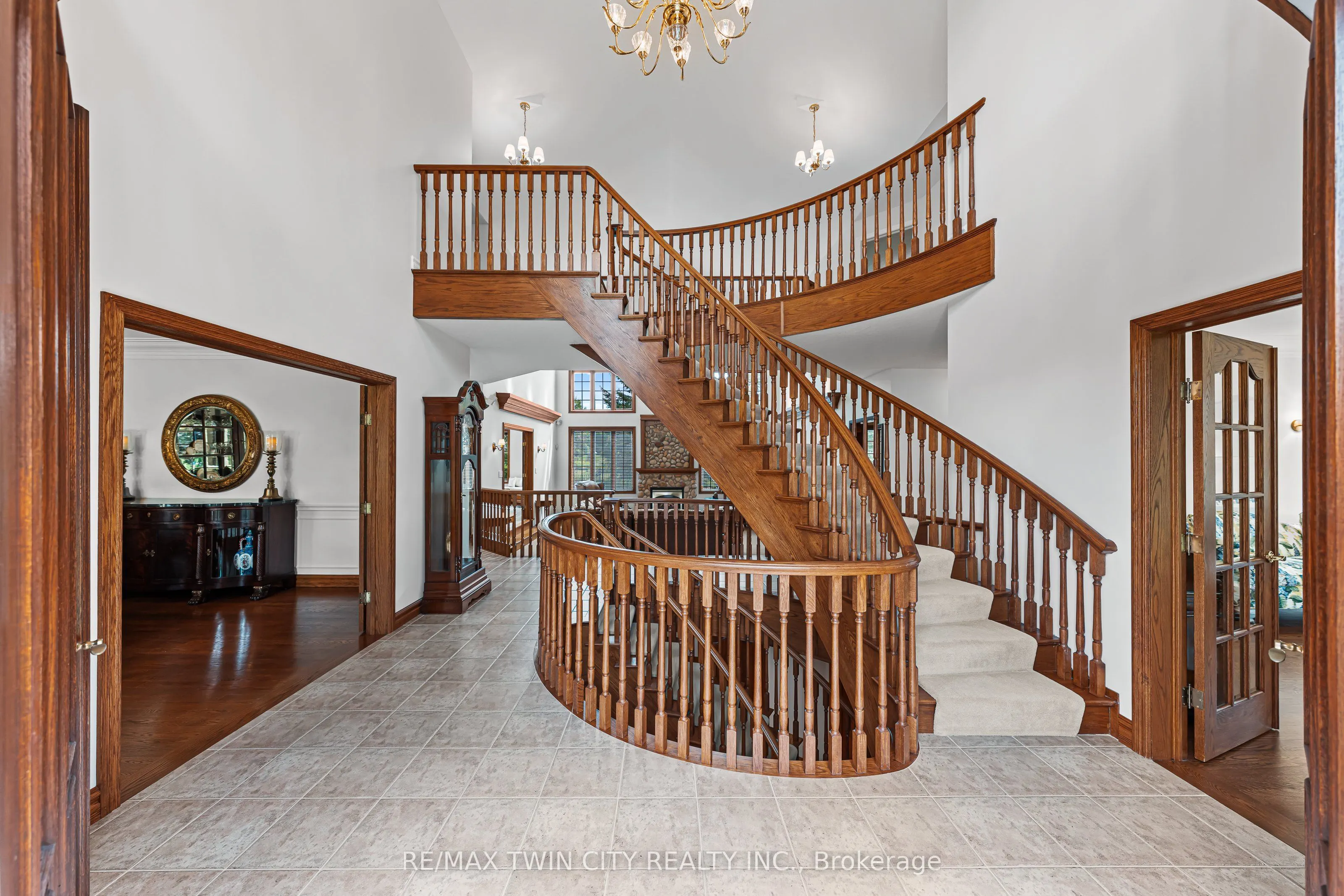 375 River Oak Place