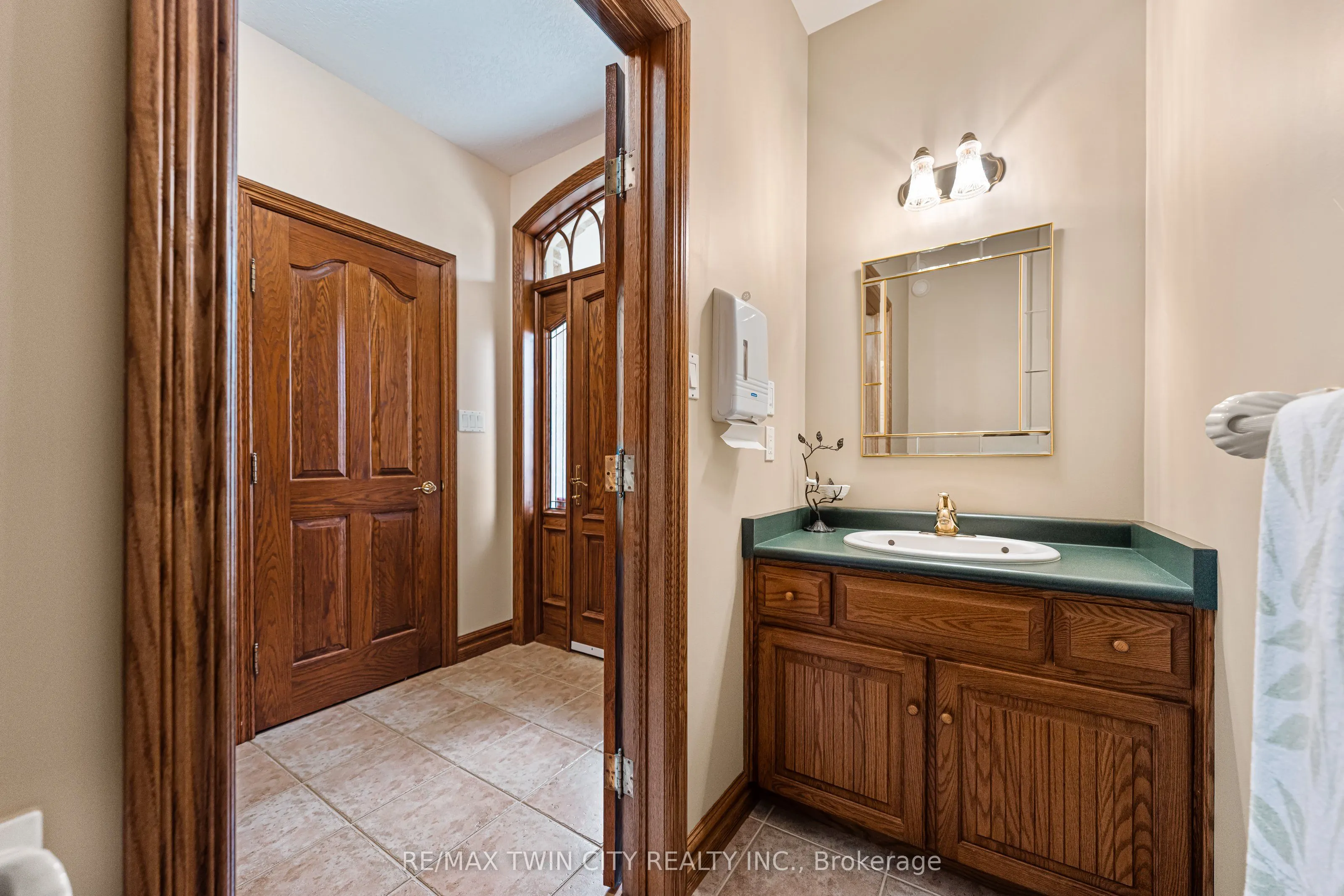 375 River Oak Place