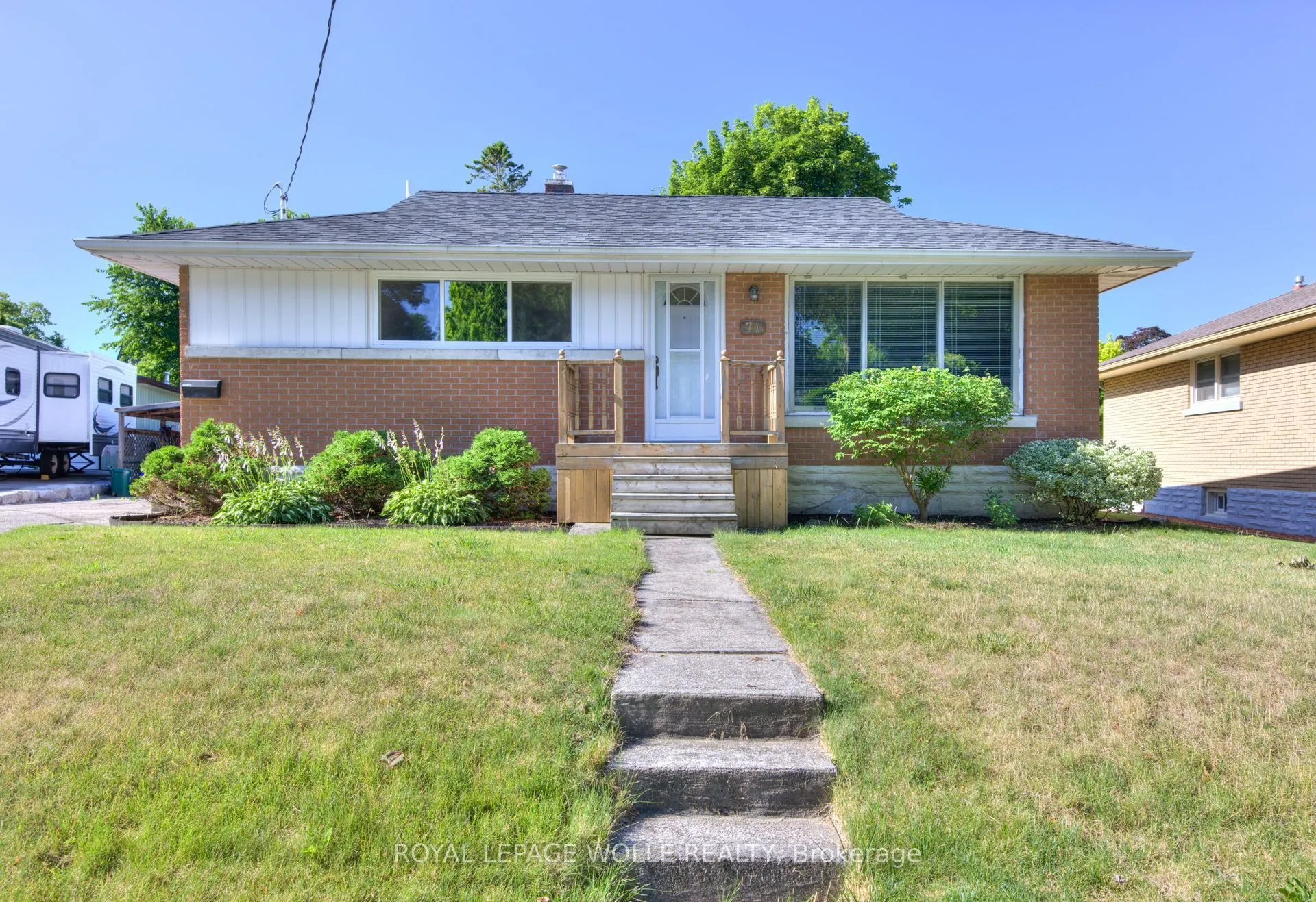 71 Broadmoor Avenue