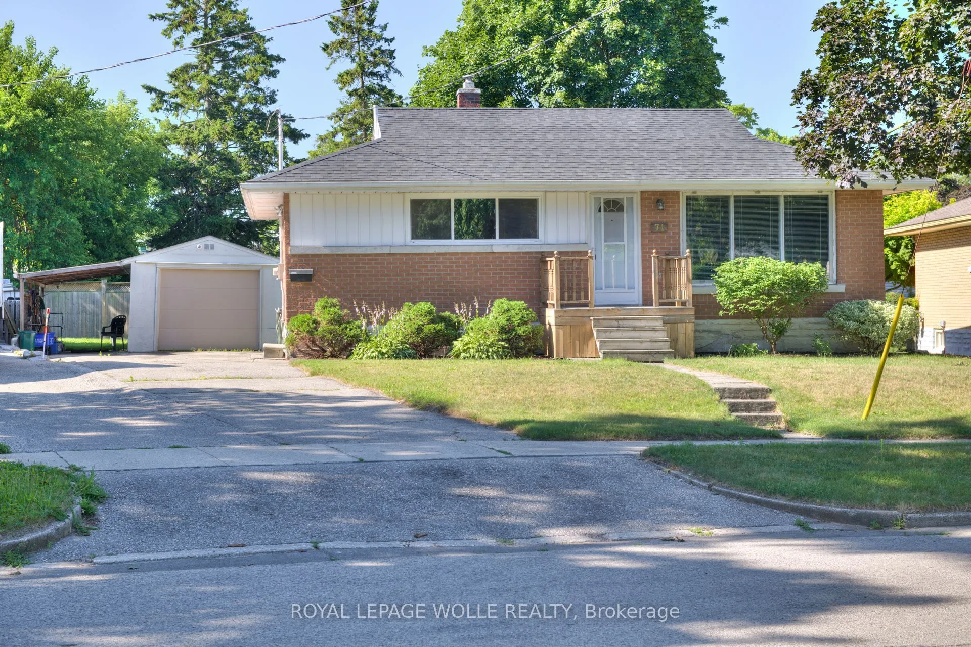 71 Broadmoor Avenue