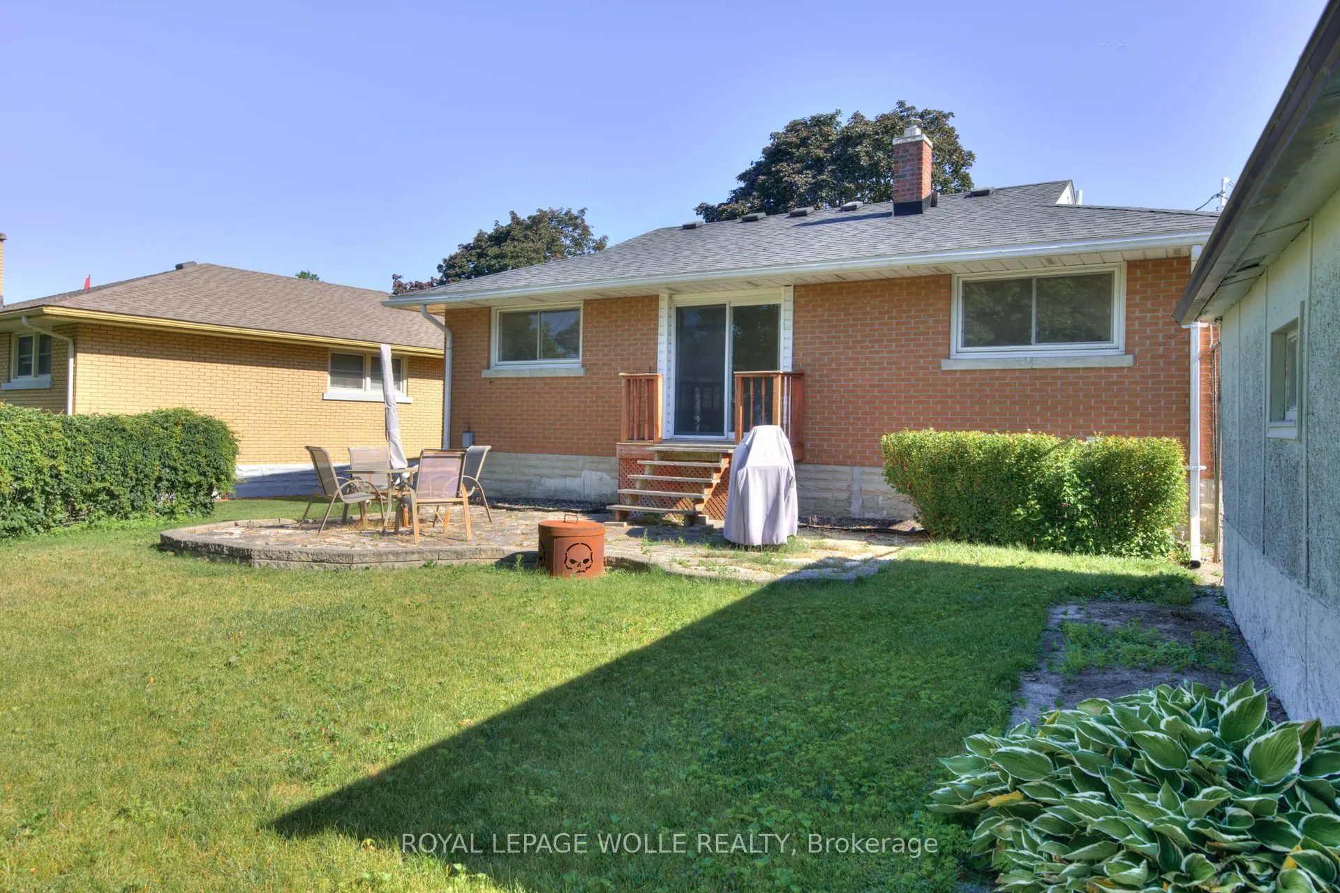 71 Broadmoor Avenue