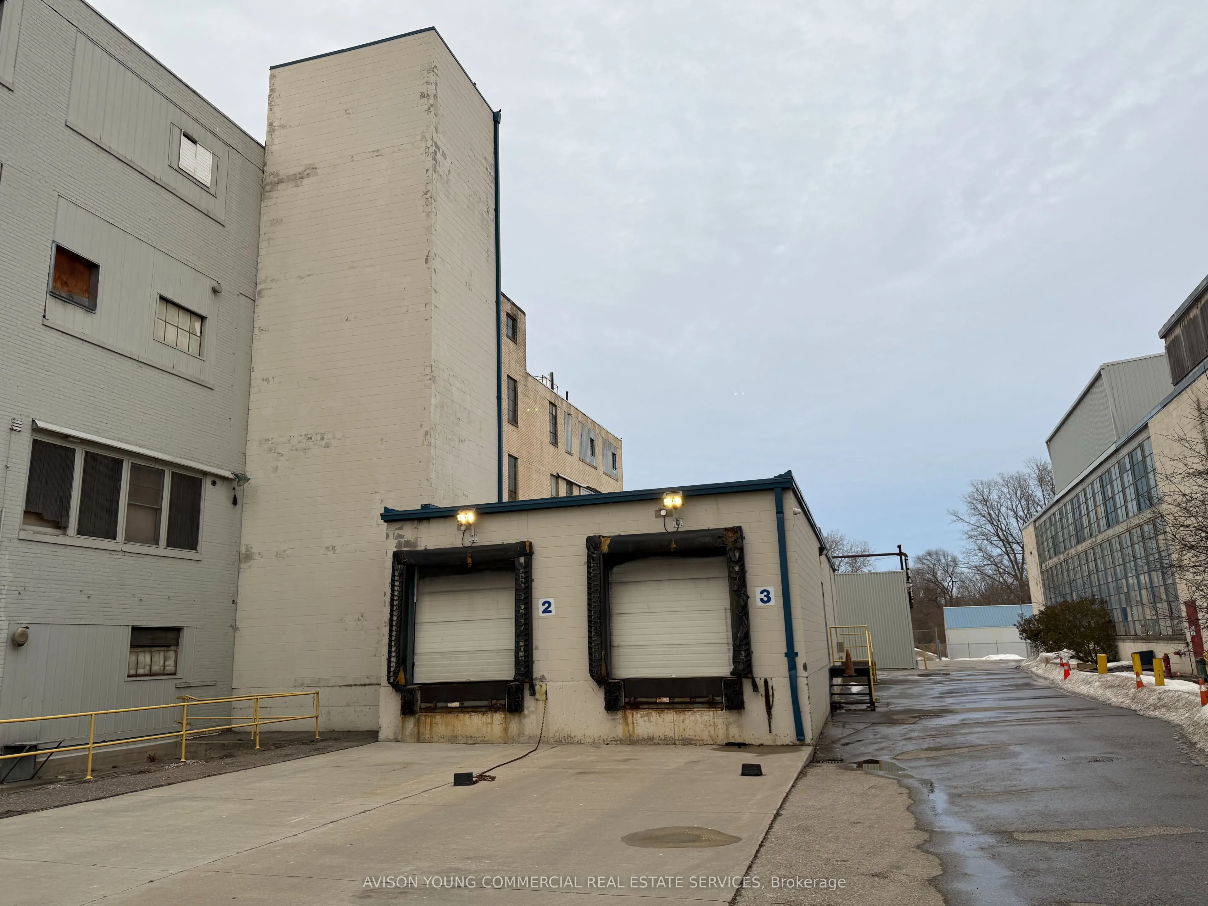 555 Greenwich Street