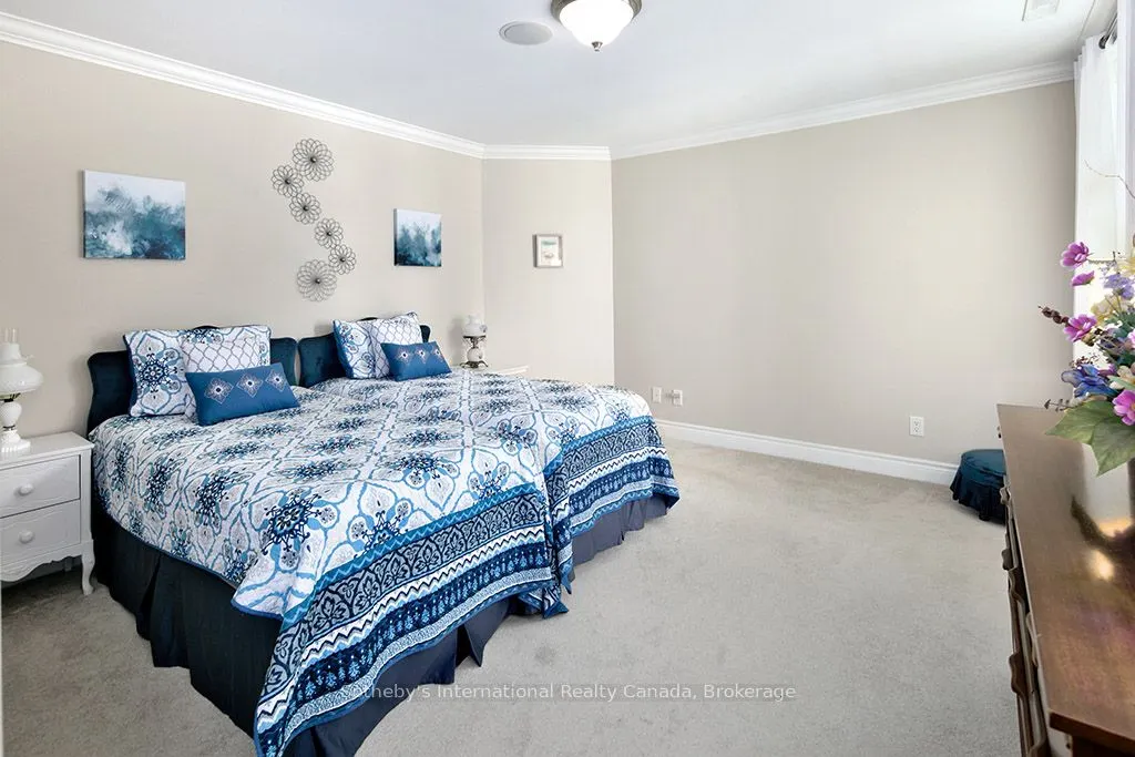 27 Beaver Street S, #101