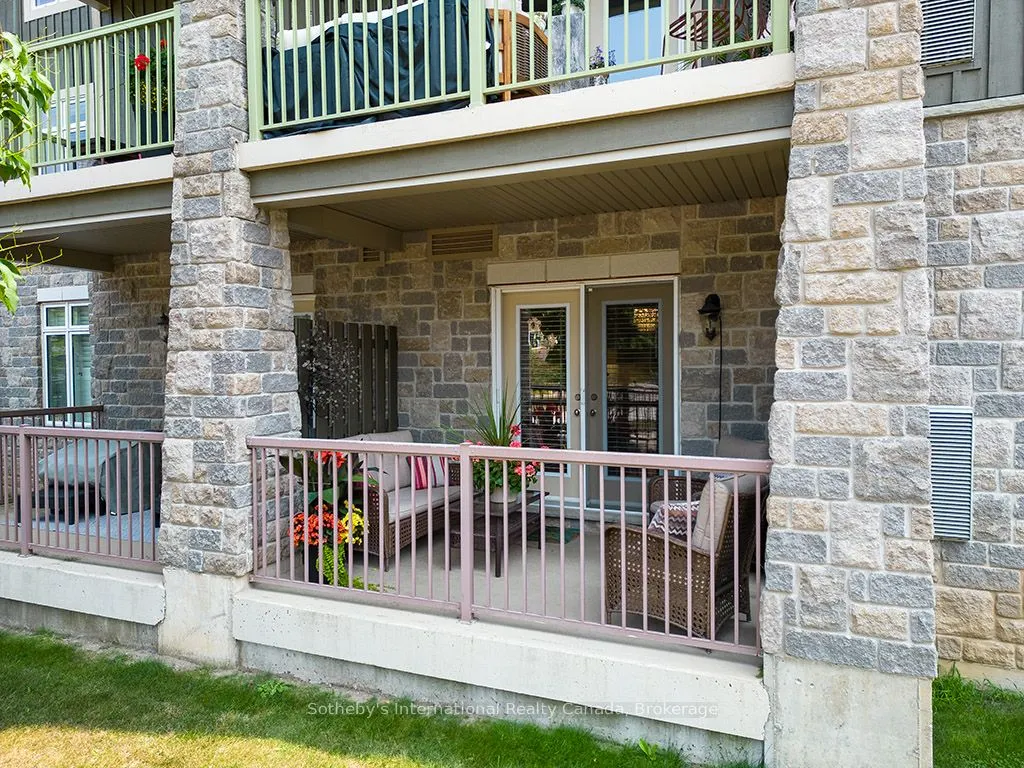 27 Beaver Street S, #101