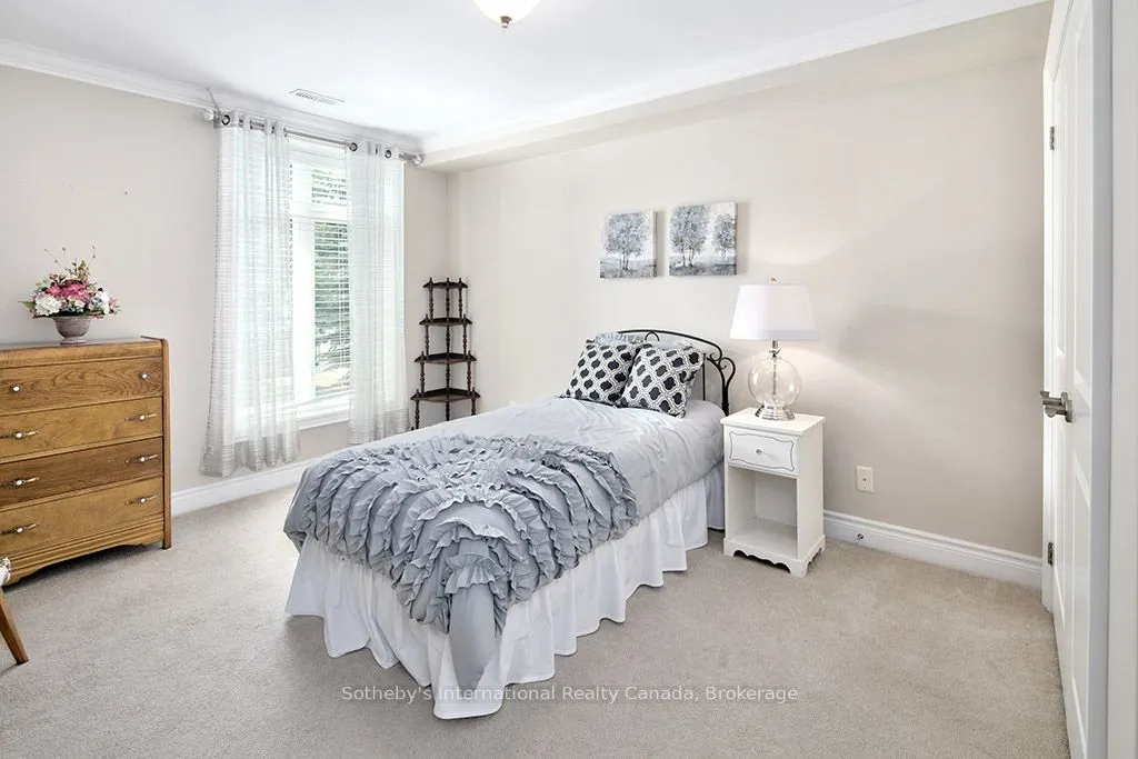 27 Beaver Street S, #101