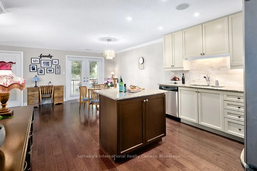 27 Beaver Street S, #101