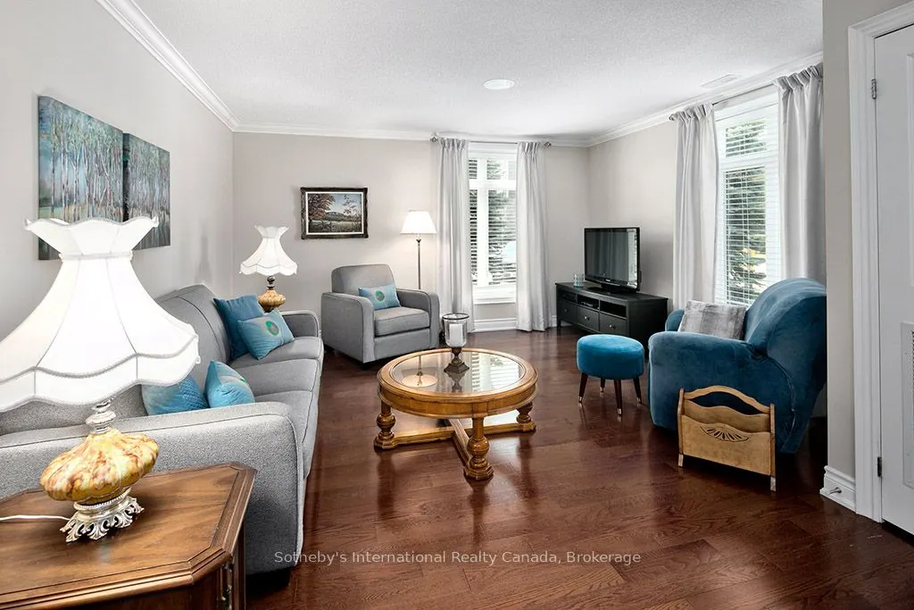 27 Beaver Street S, #101