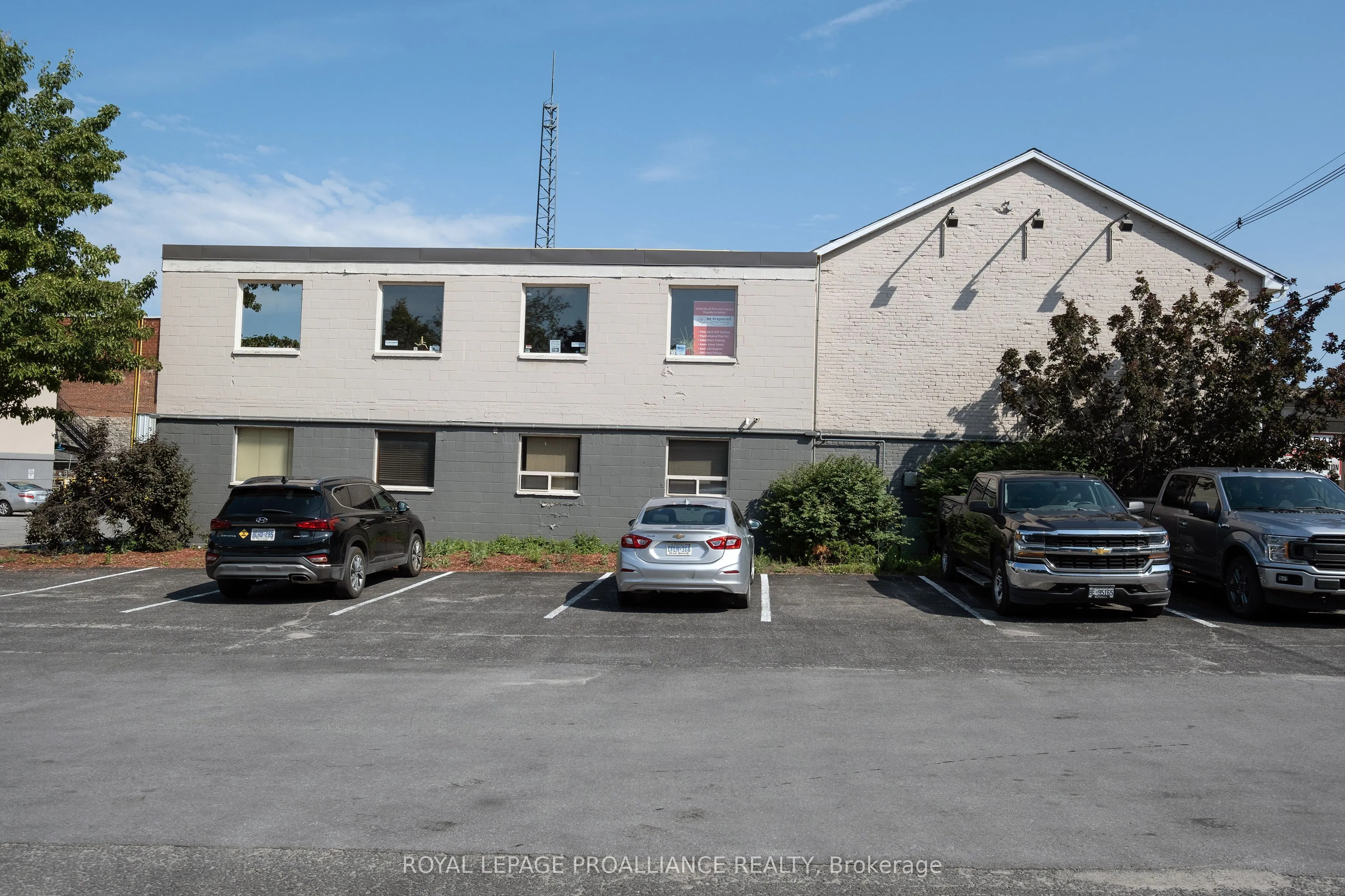 354 Pinnacle Street, #B