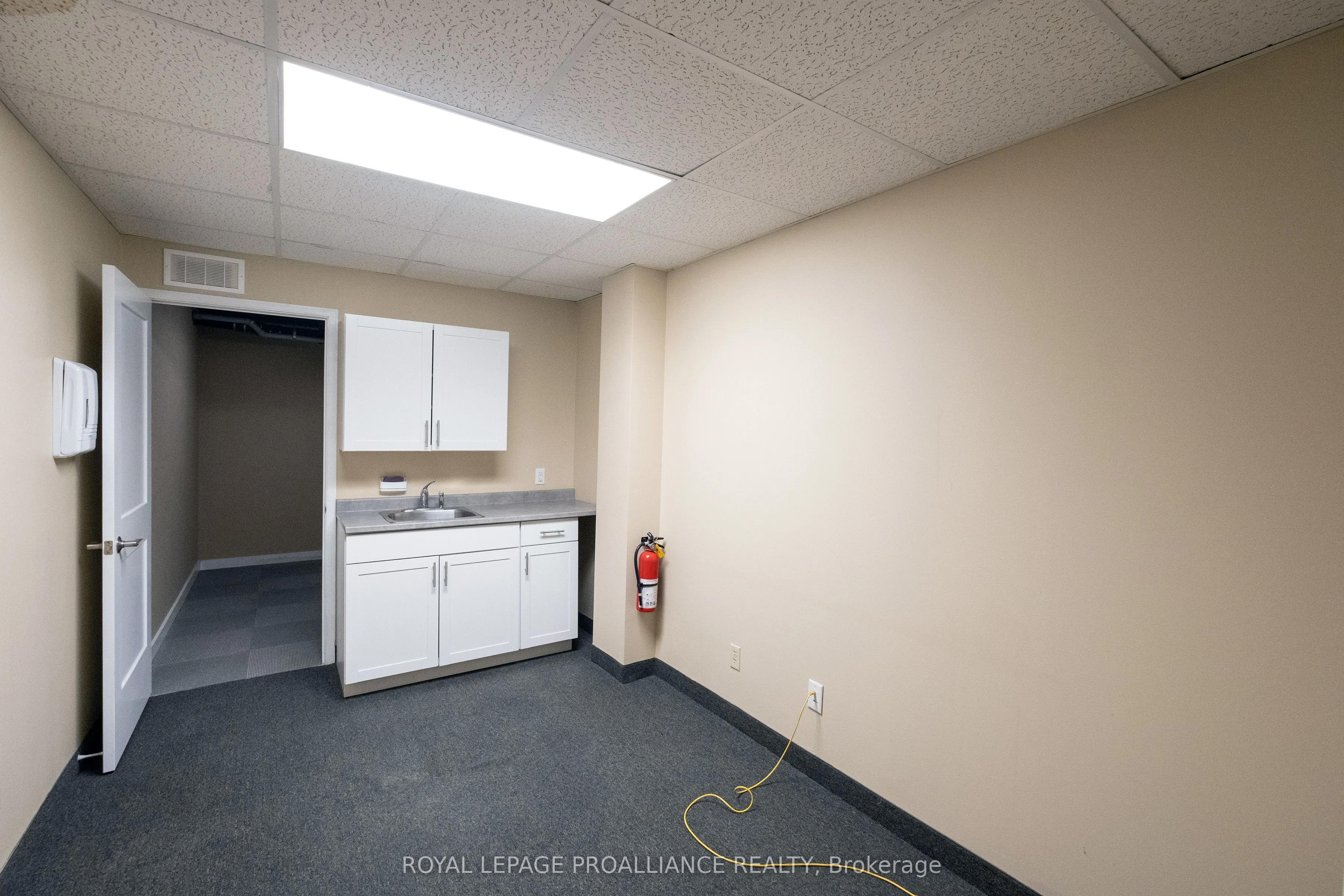 354 Pinnacle Street, #B