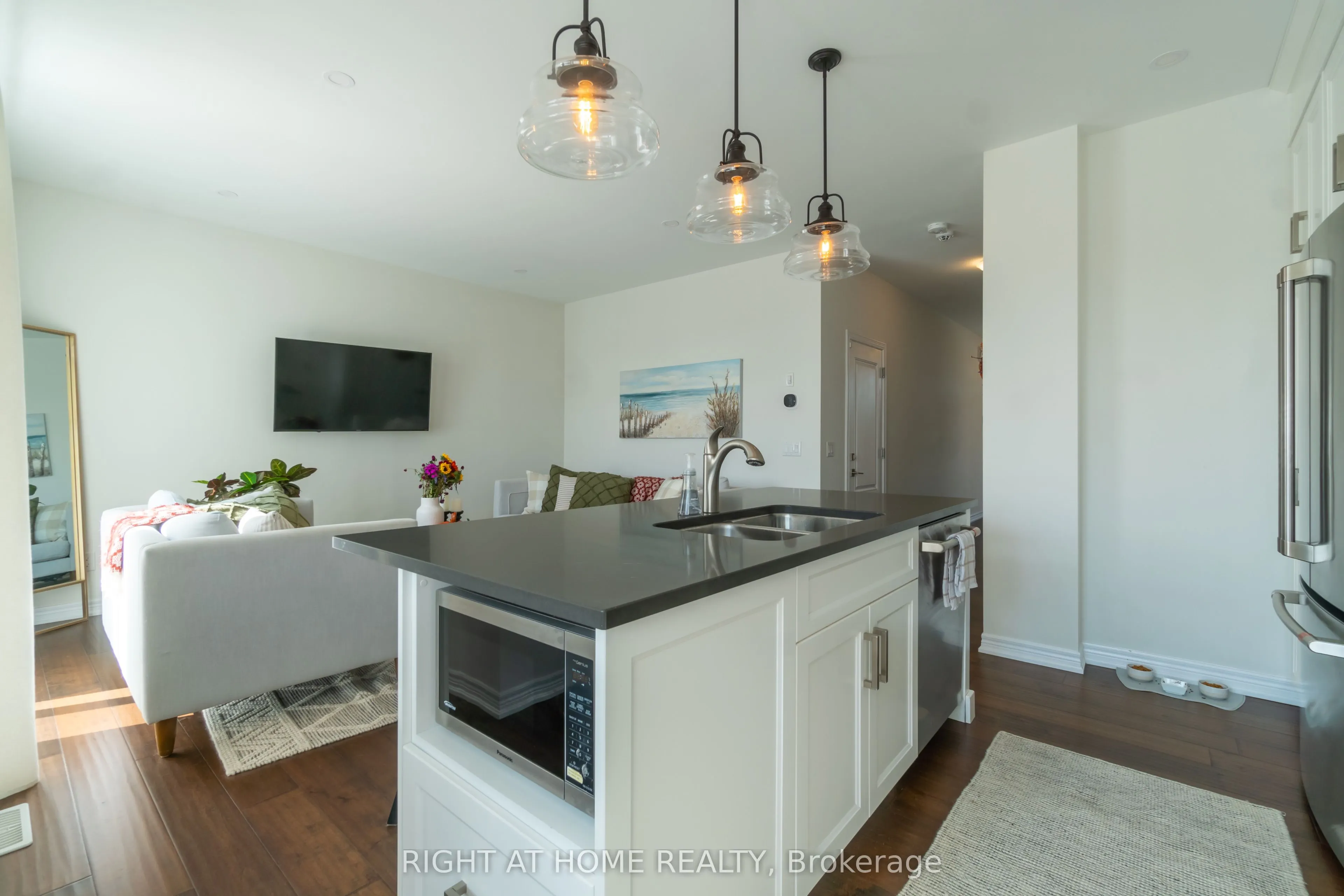 21 Lamb Crescent