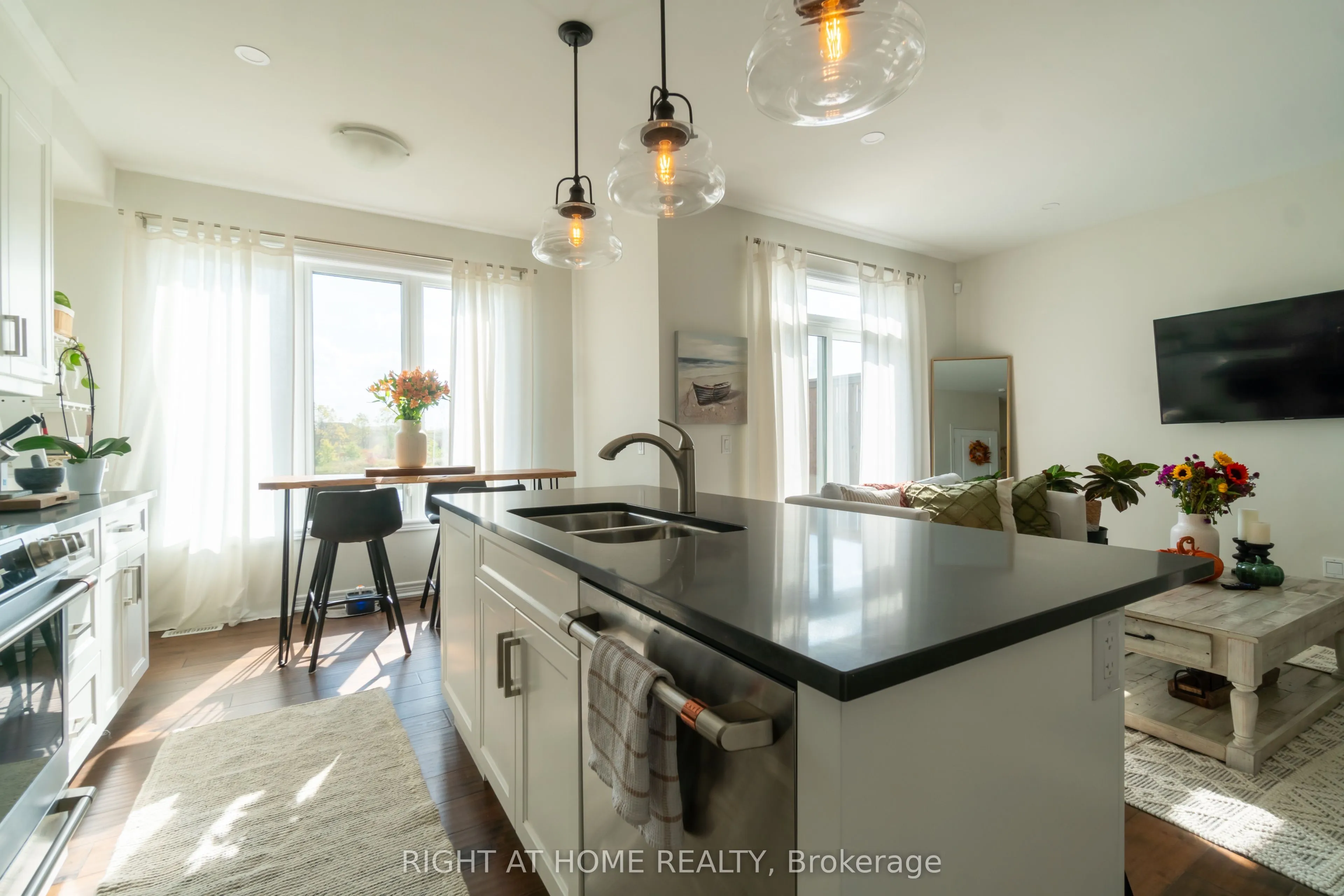 21 Lamb Crescent