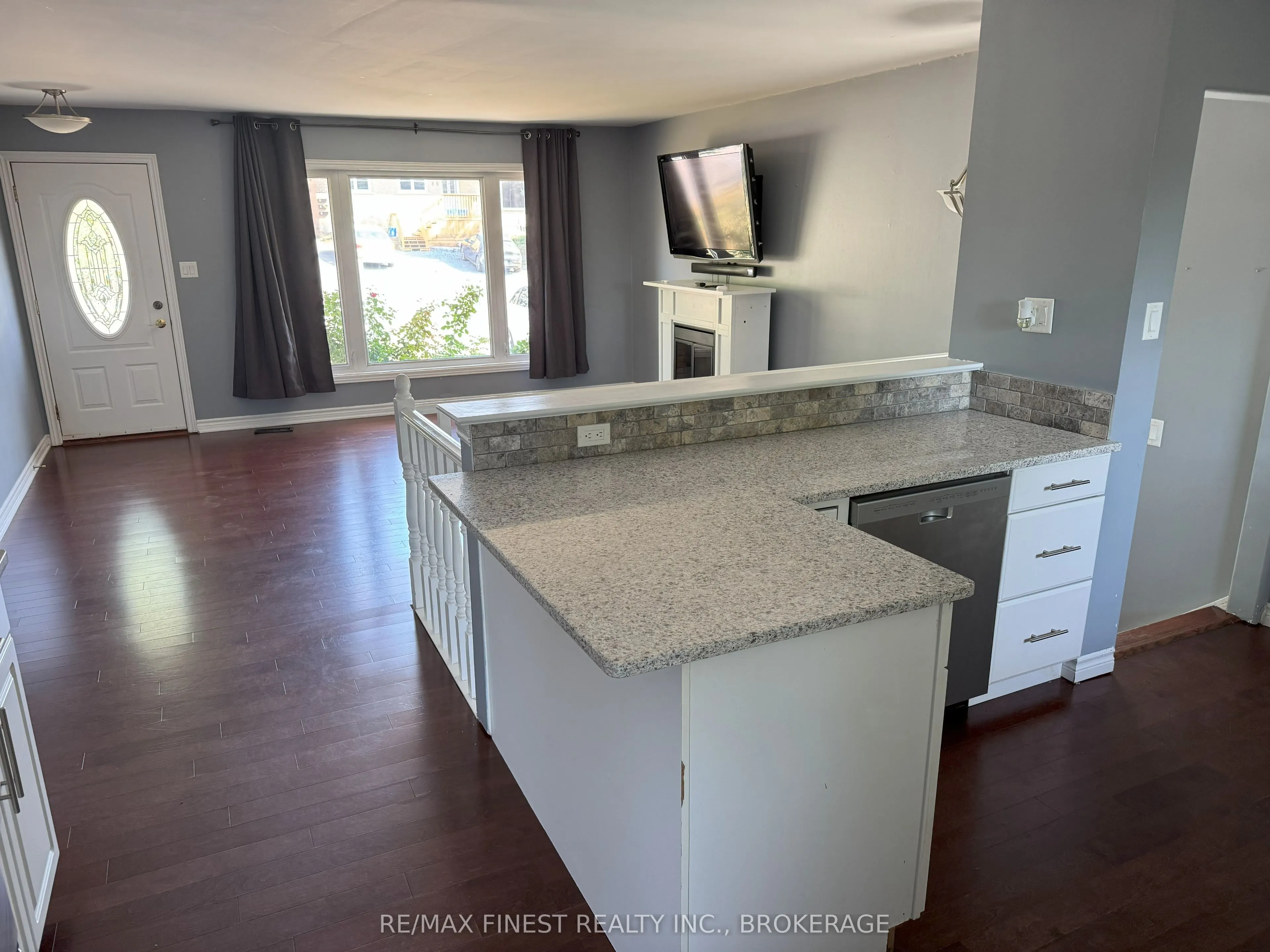 90 Morenz Crescent