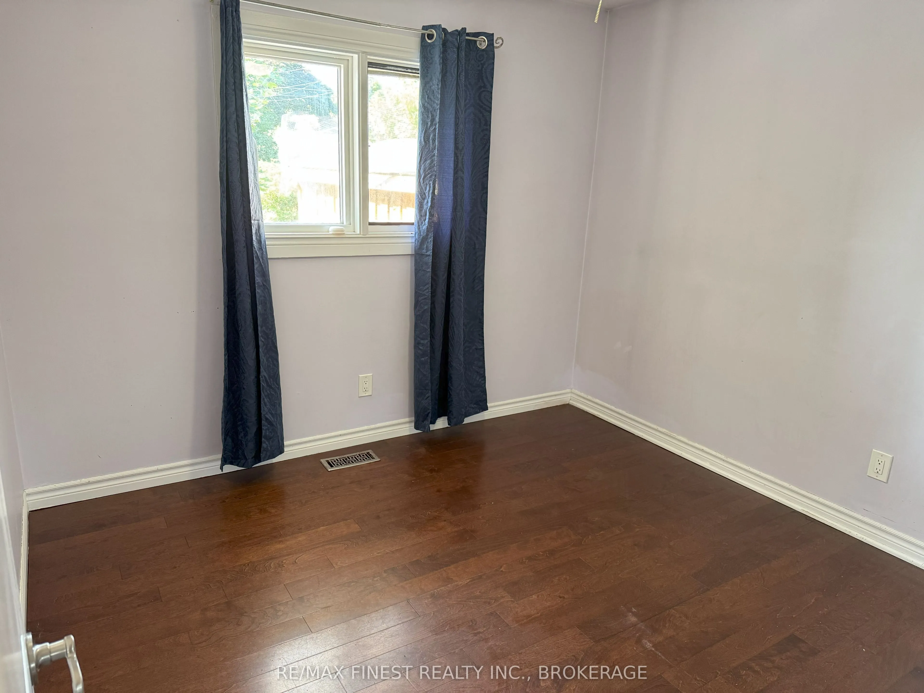 90 Morenz Crescent
