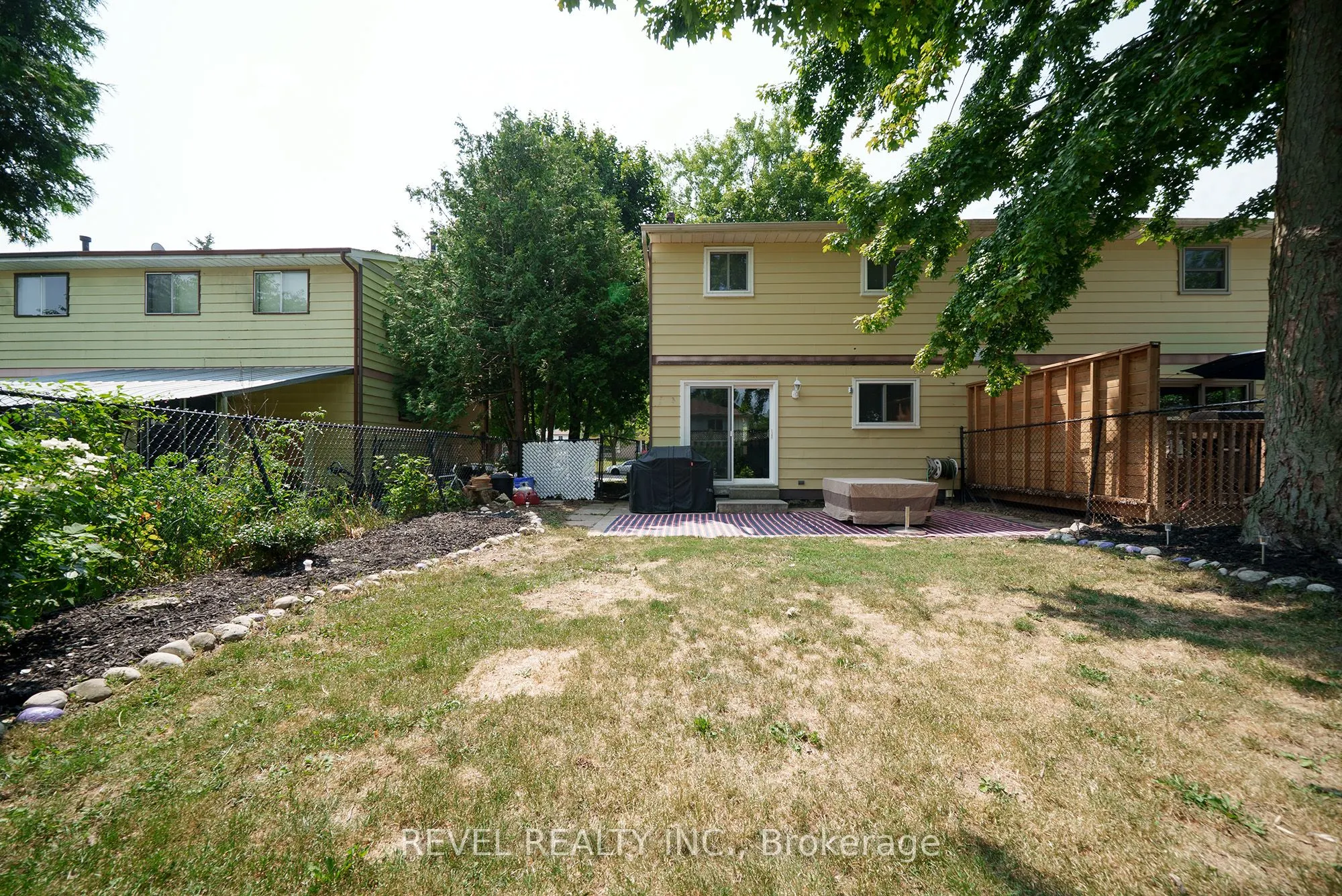 90 White Owl Crescent