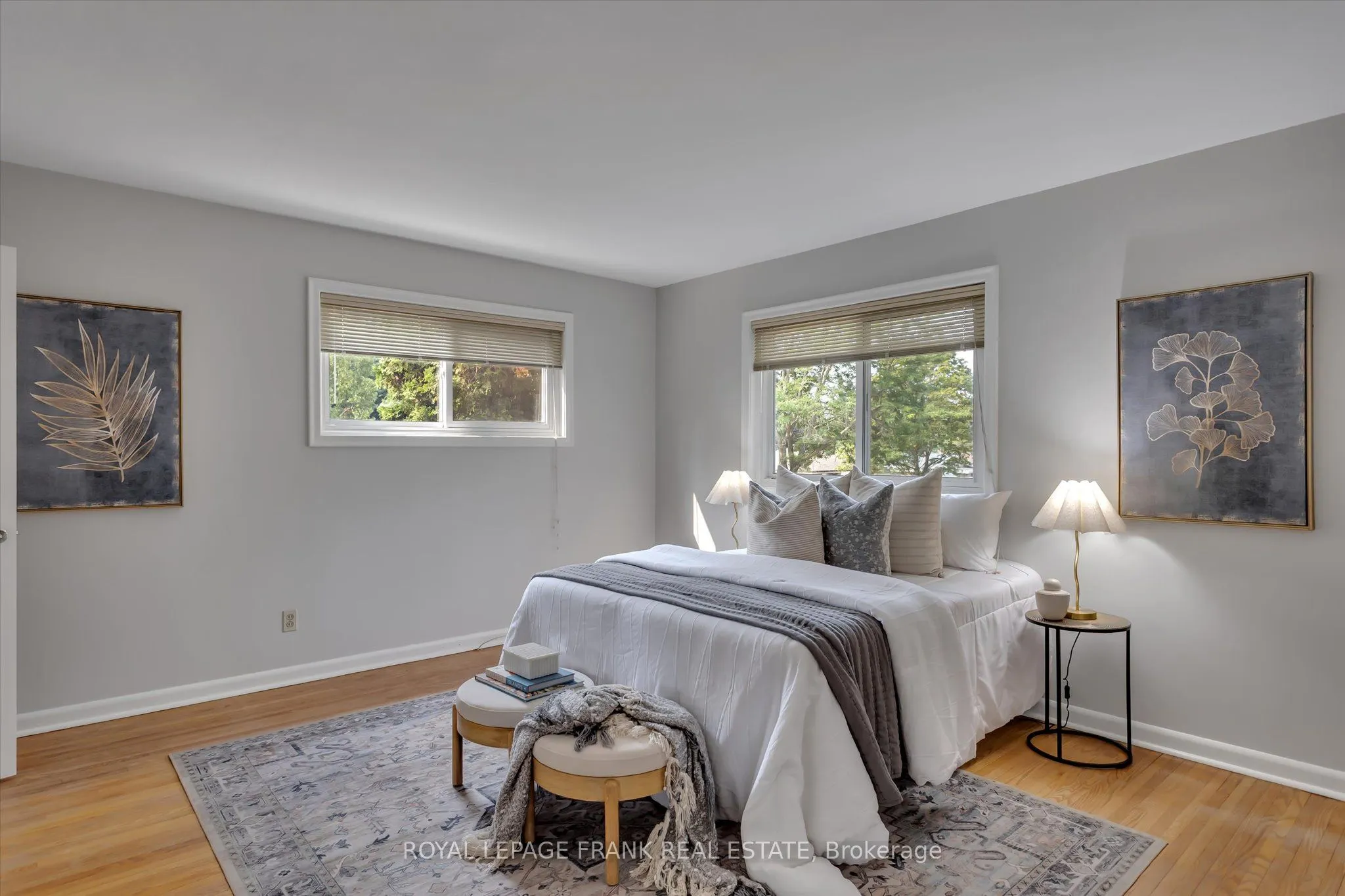 976 Glebemount Crescent
