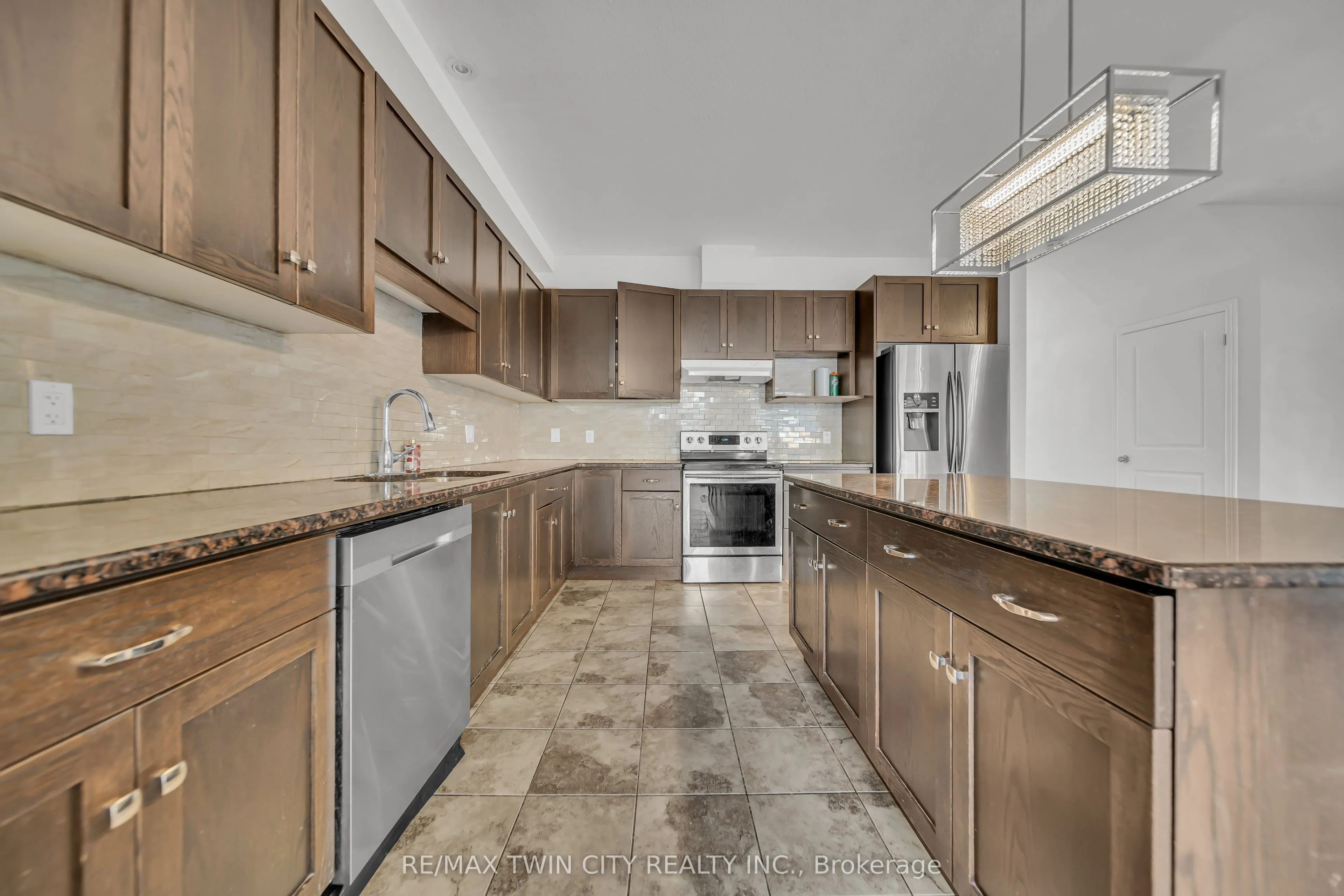 182 Eden Oak Trail