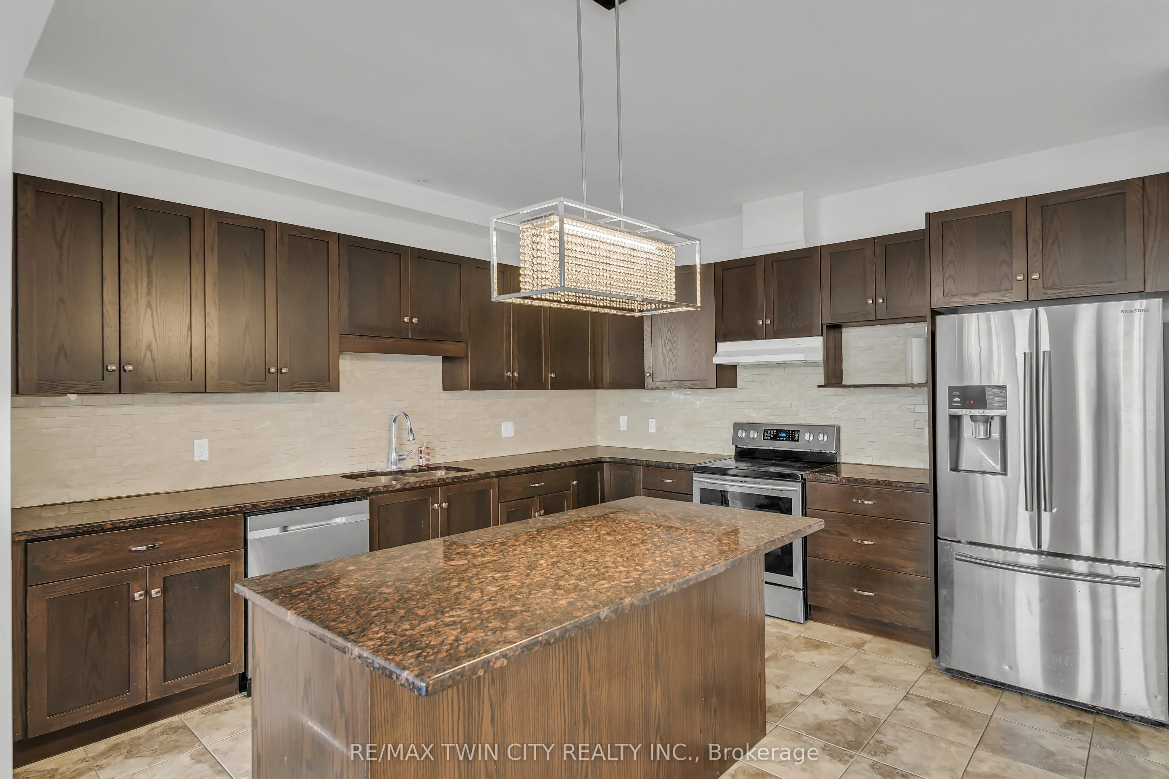 182 Eden Oak Trail