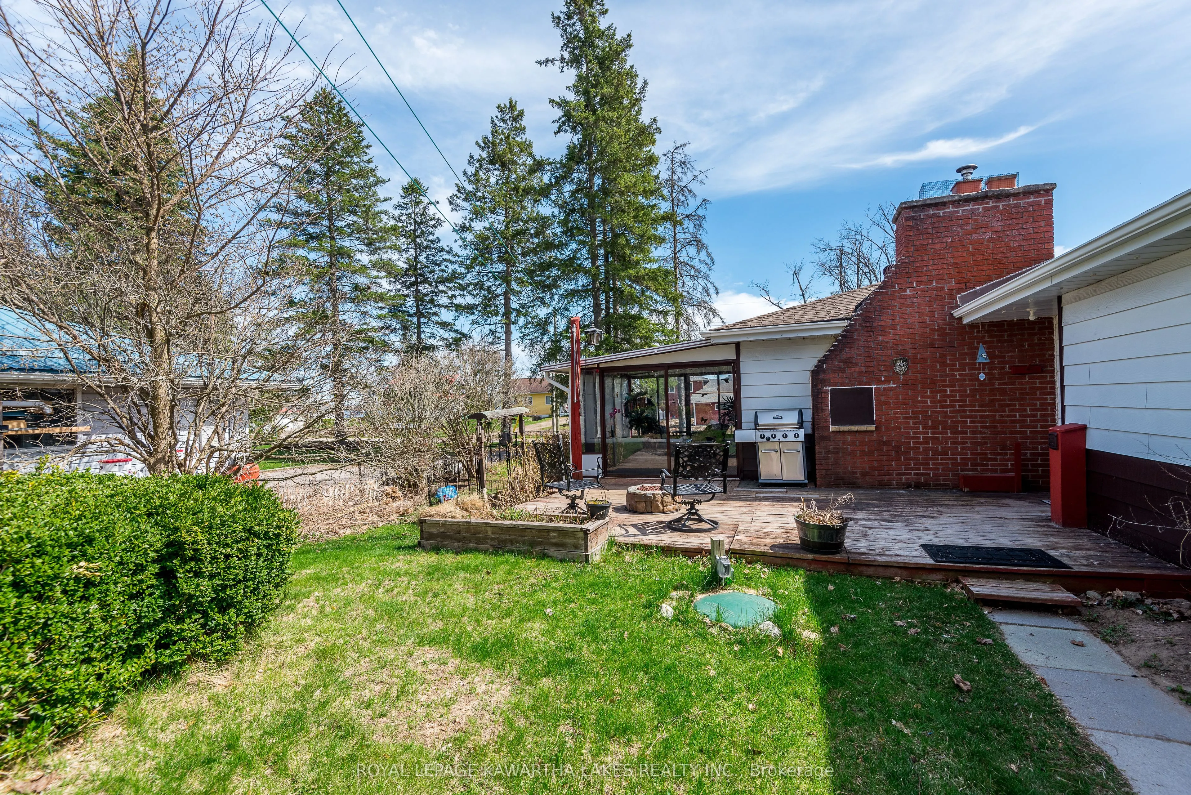 85 Thomas Drive