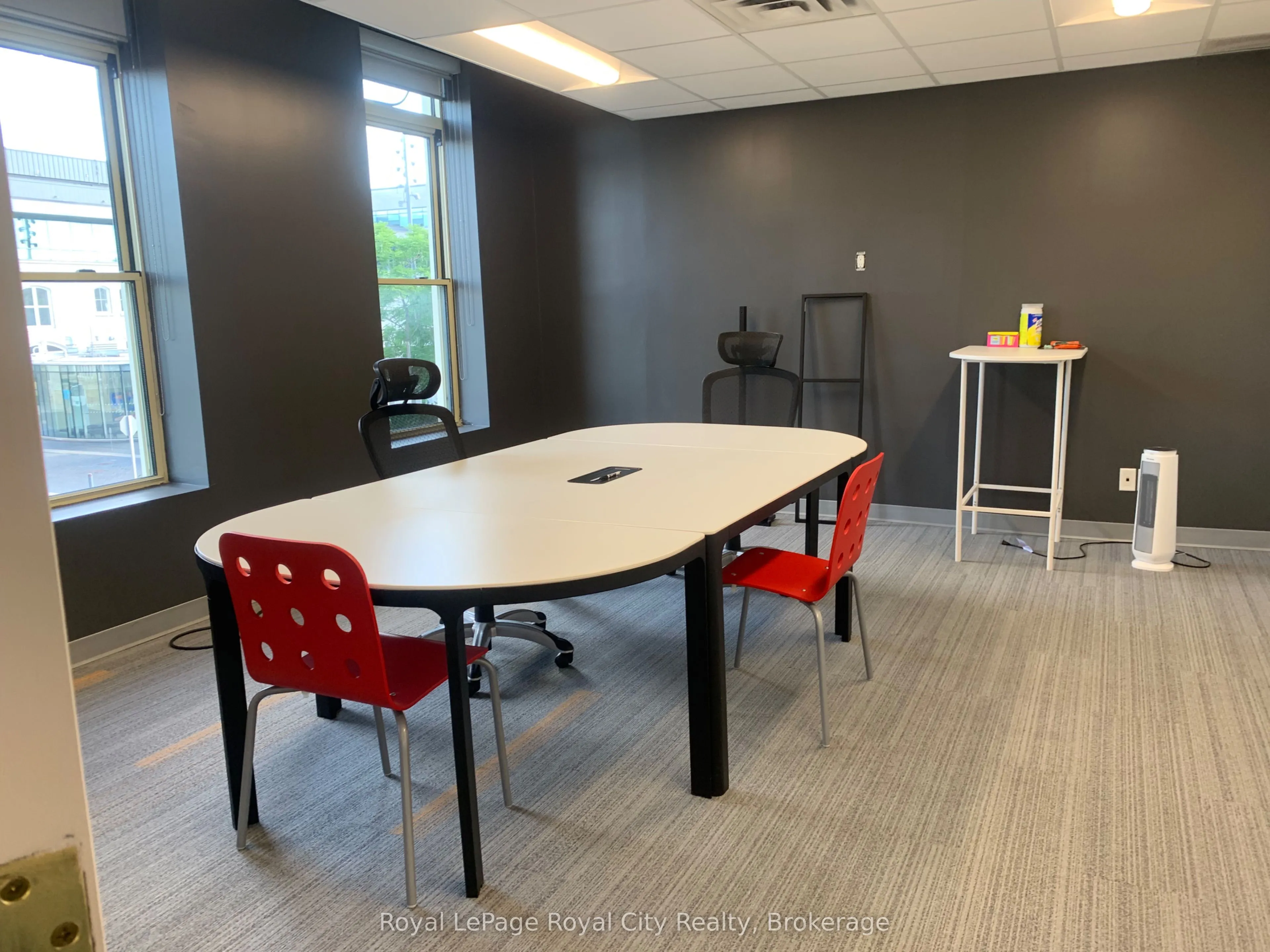 2 Wyndham Street N, #second floor