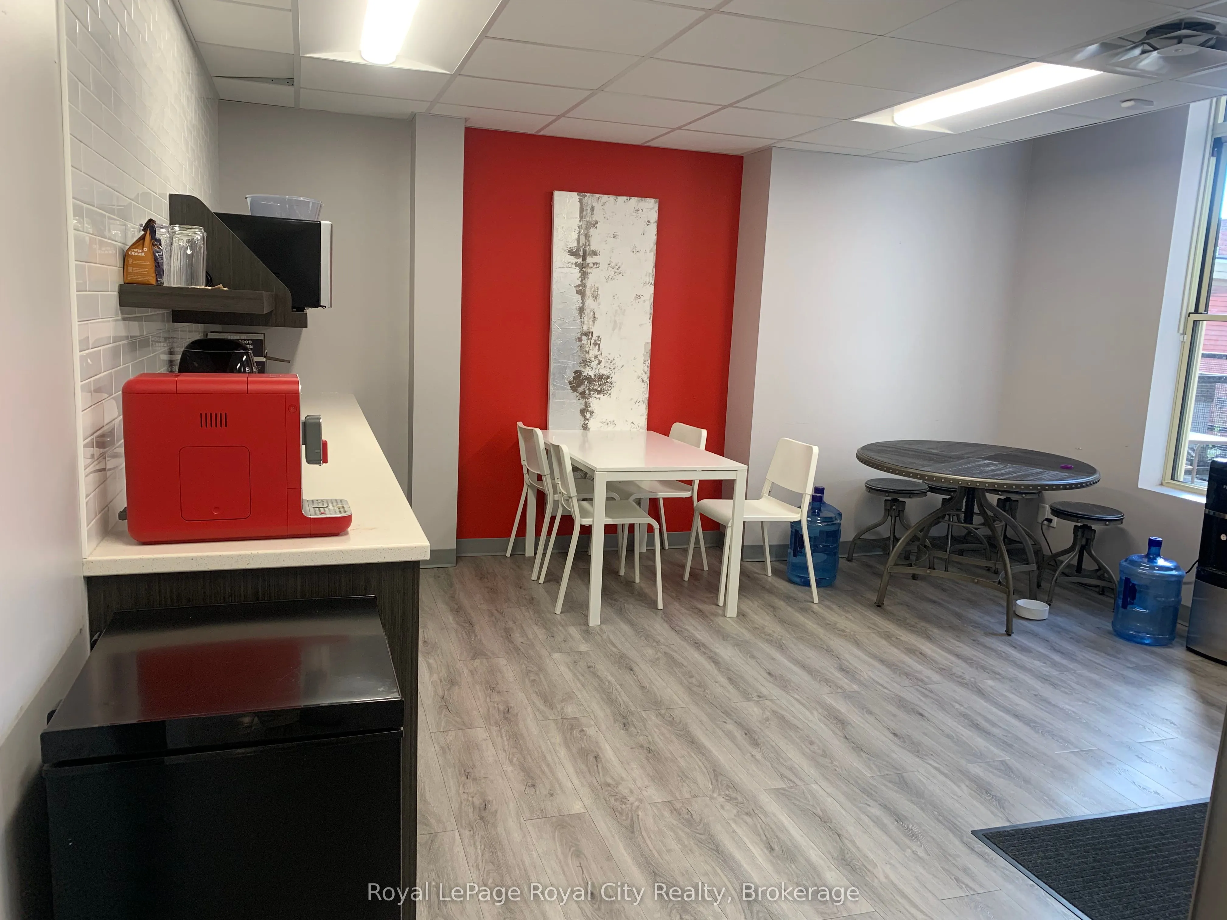 2 Wyndham Street N, #second floor