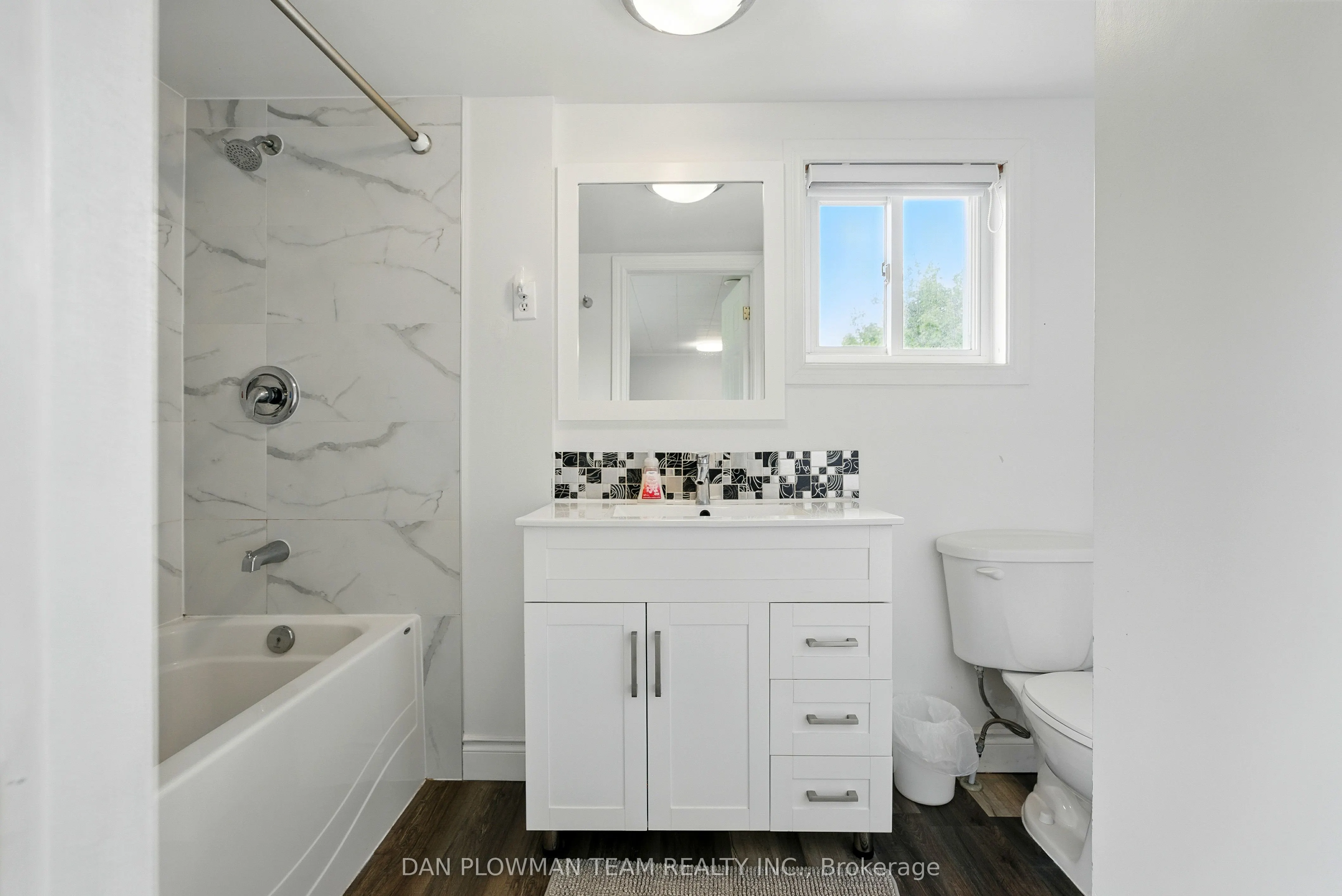 184/189 Chapman Drive