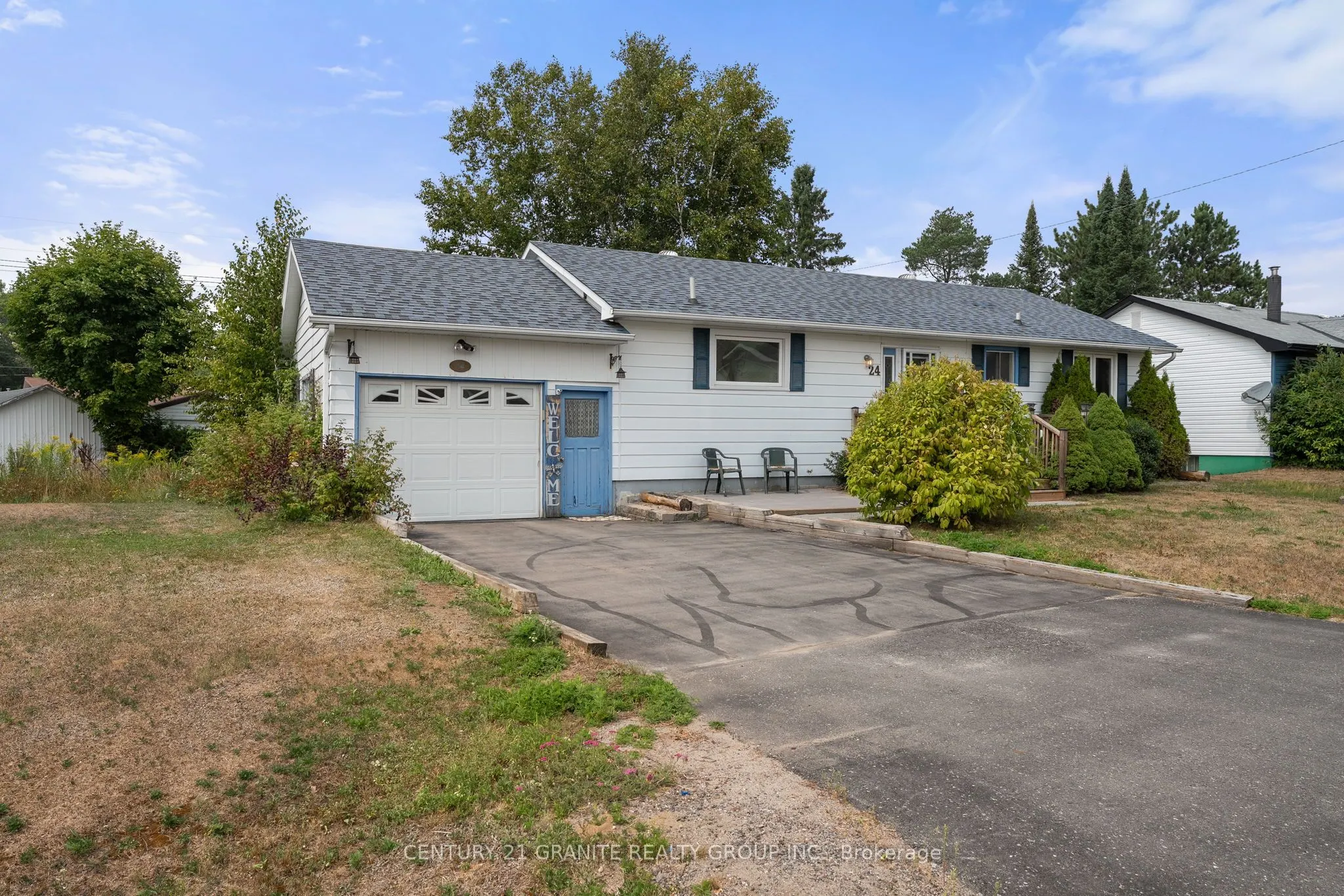 24 Great Oak Street