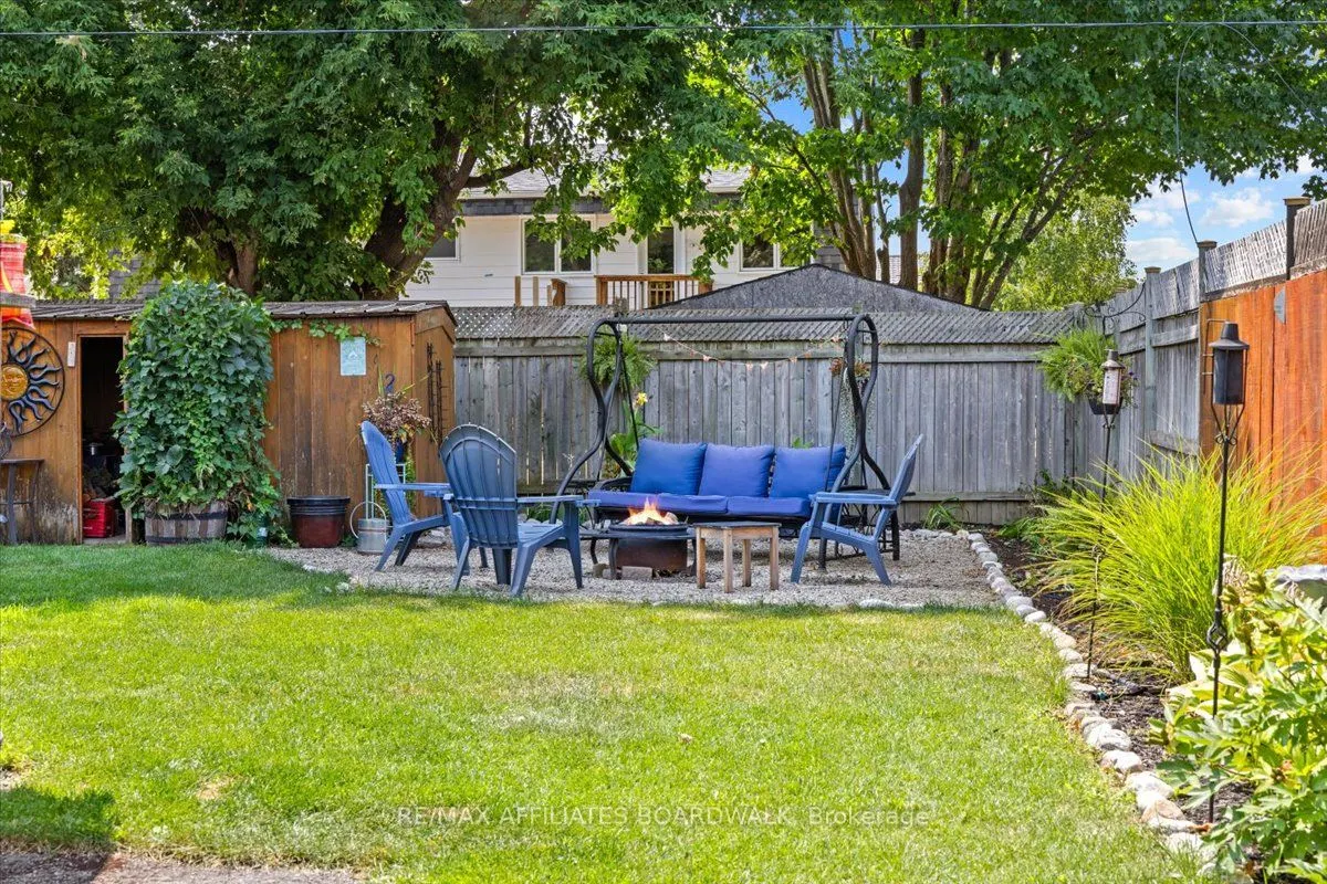16 Coolbrook Crescent