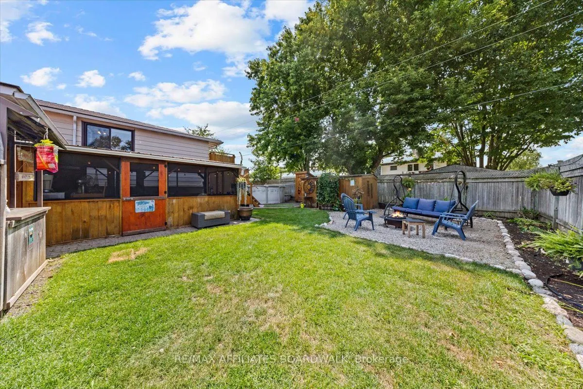 16 Coolbrook Crescent